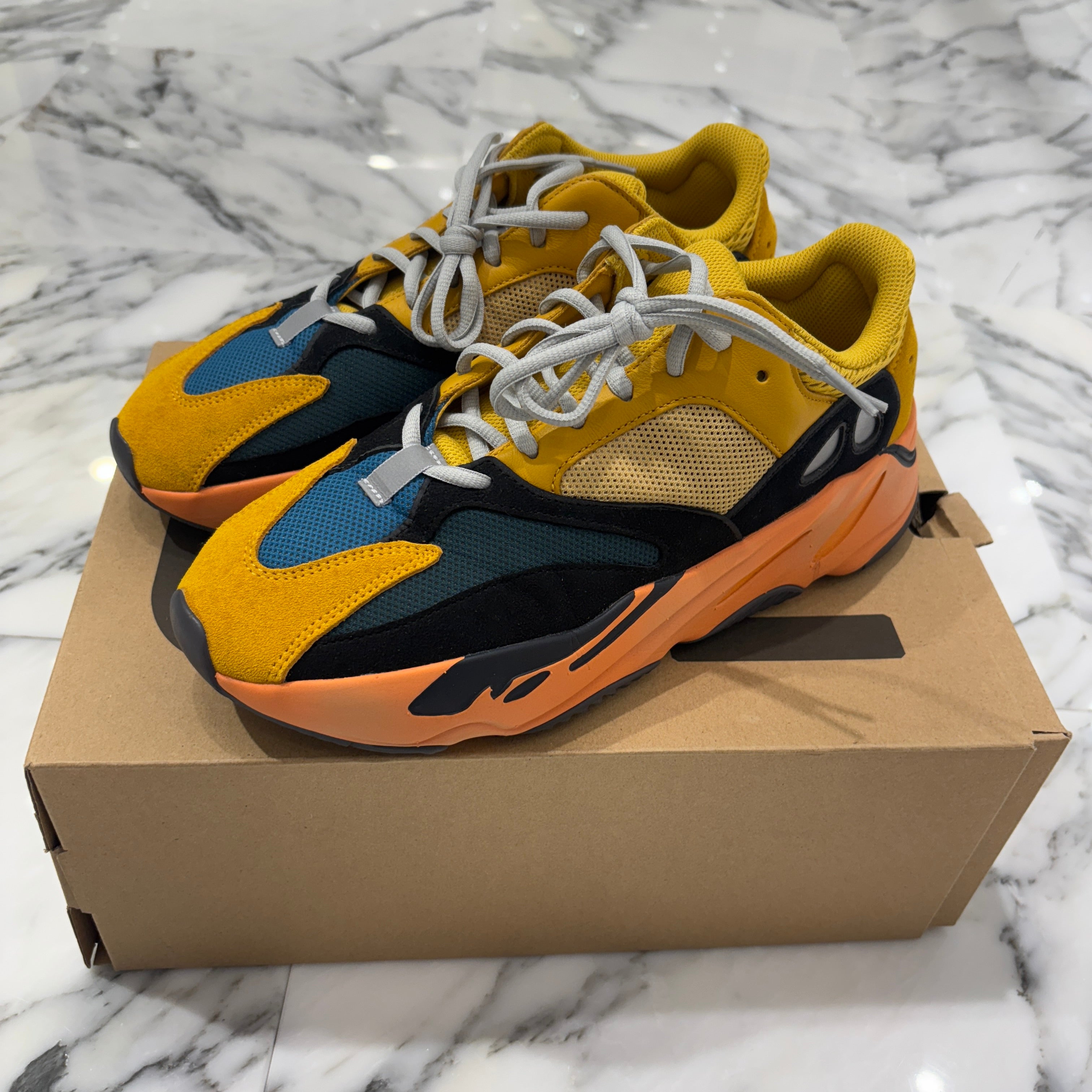 adidas × Kanye West 2023AW YEEZY BOOST 700 V3 'SUN' Sneaker G54850 Size US10(28cm) アディダス×カニエ・ウェスト イージーブーストV3 ’’サン’’ スニーカー サイズ US10(28cm)