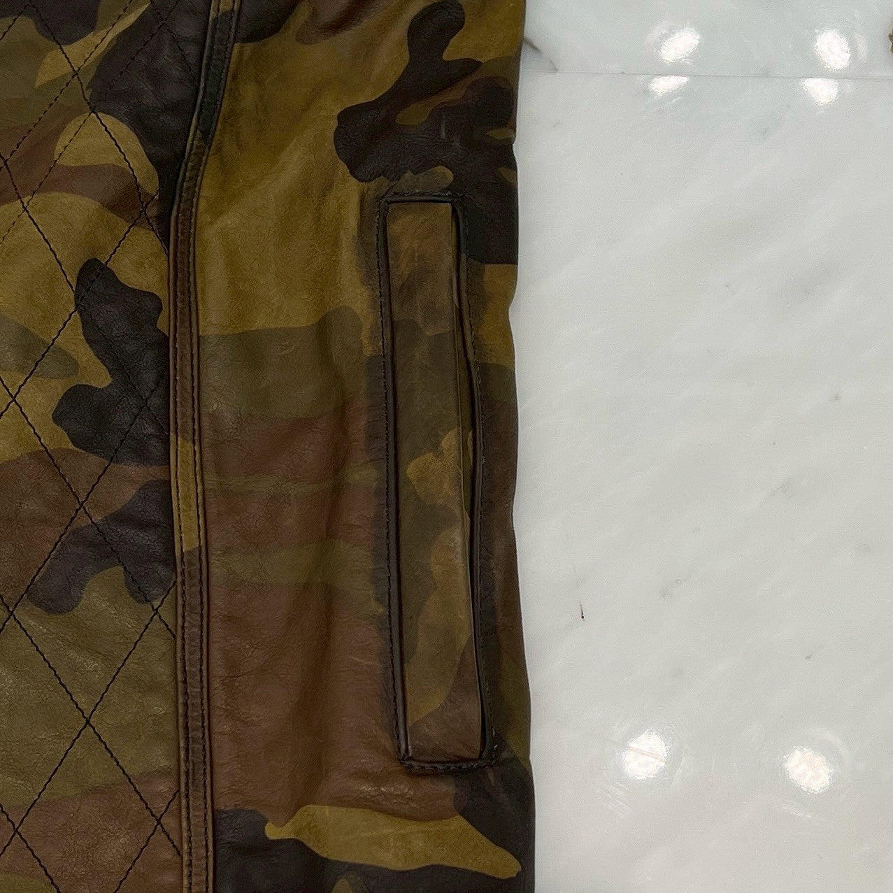 CHROME HEARTS Camouflage Leather Cross Patch DUCK VEST Size L クロムハーツ カモフラージュ レザークロスパッチ ダックベスト サイズL