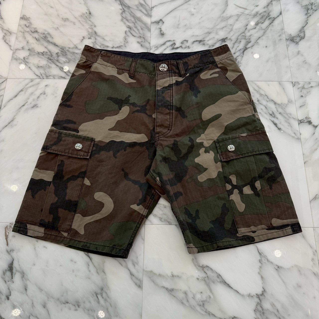 CHROME HEARTS Cross Ball Button Camo Cargo Half Pants Size 33 クロムハーツ クロスボールボタン カモ ハーフパンツ サイズ33
