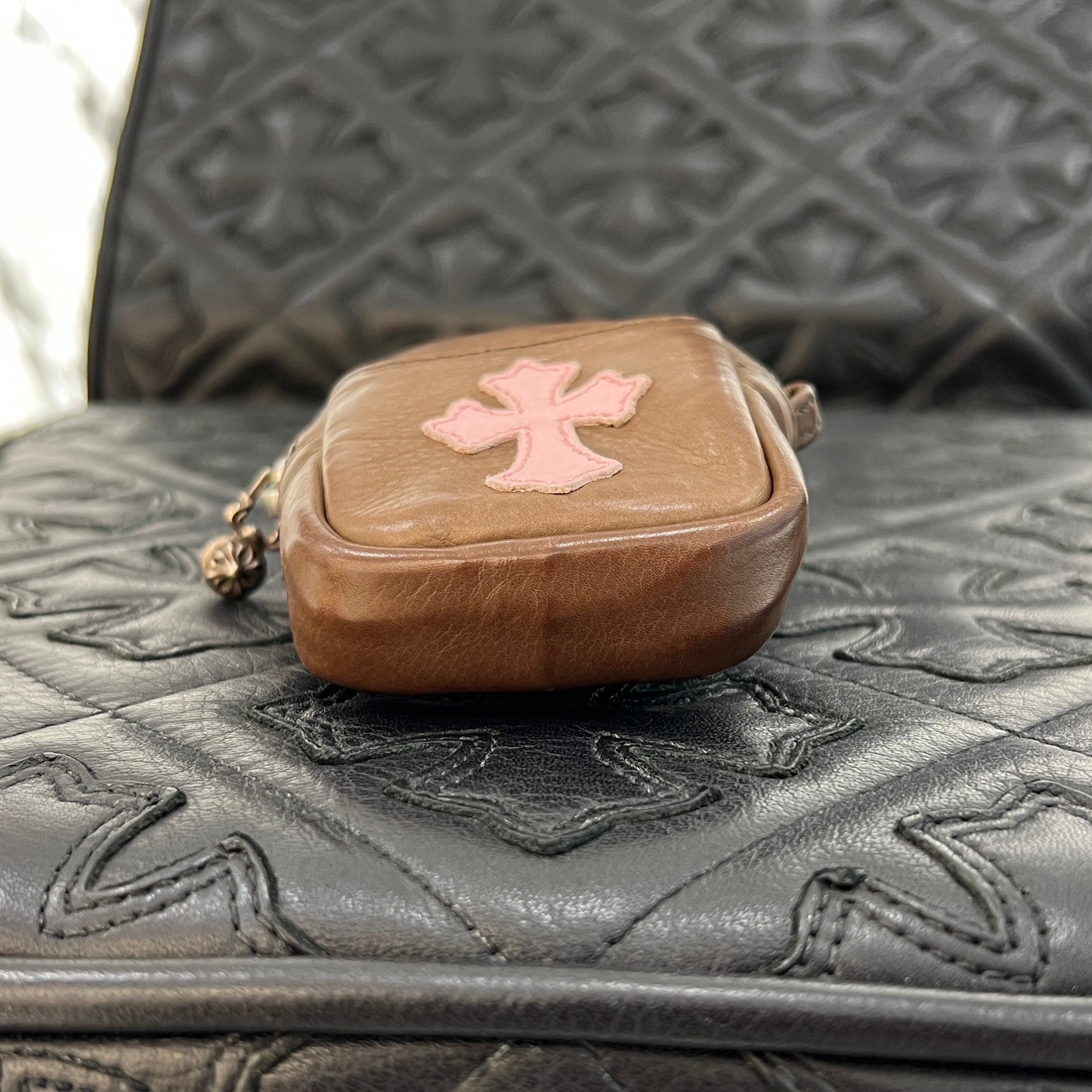 CHROME HEARTS Cross Leather Patch Wrist Bag クロムハーツ クロスレザーパッチ リストバンドバッグ