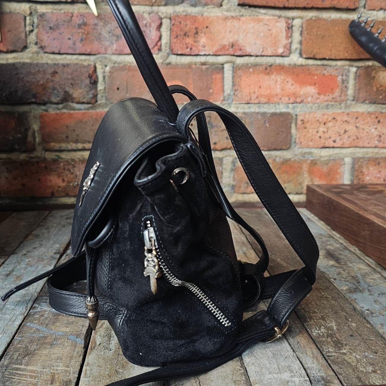 CHROME HEARTS IGGY MINI Leather Back Pack クロムハーツ イギー ミニ レザーバックパック