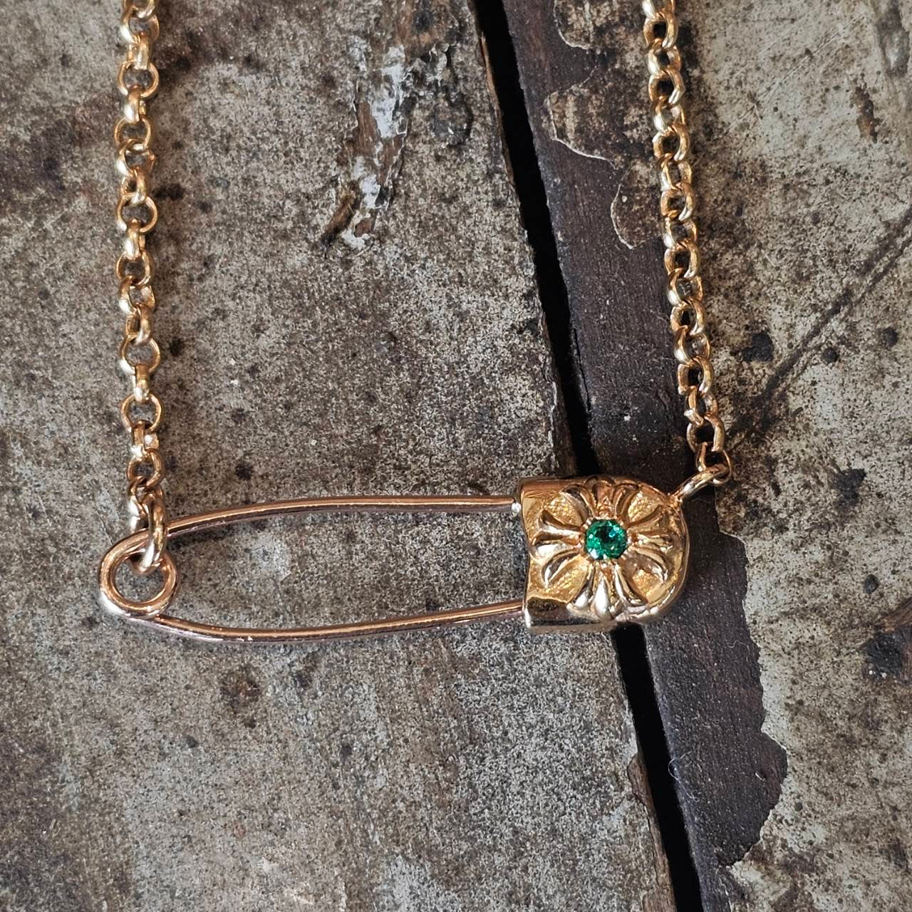 CHROME HEARTS 22K Safety Pin 1 Emerald Roll Chain Necklace Size 16 Inch クロムハーツ 22K セーフティピン 1エメラルド ロールチェーン ネックレス 16インチ