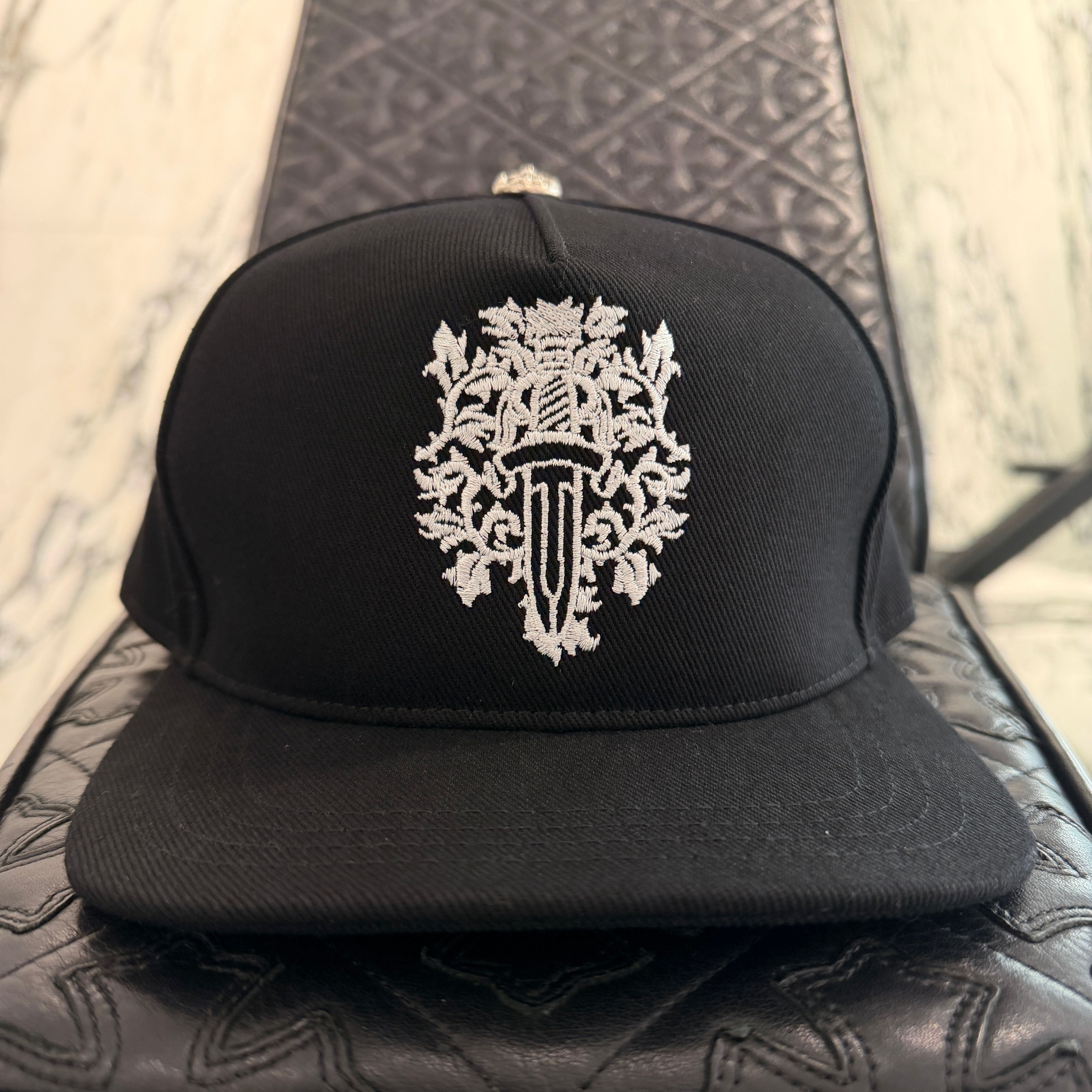 CHROME HEARTS Dagger Denim Baseball Cap Size ONE SIZE (51-61) クロムハーツ ダガーデニム ベースボースキャップ サイズONE SIZE (51-61)