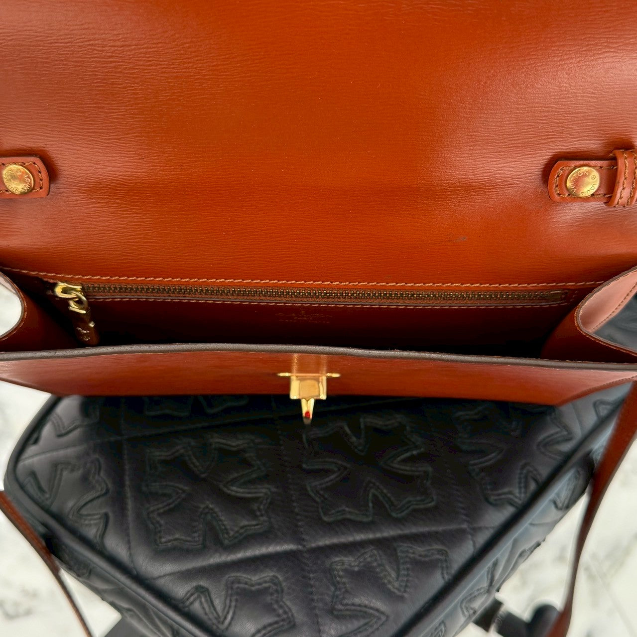 LOUIS VUITTON Epi Arsh Shoulder Bag M52573 ルイヴィトン エピ