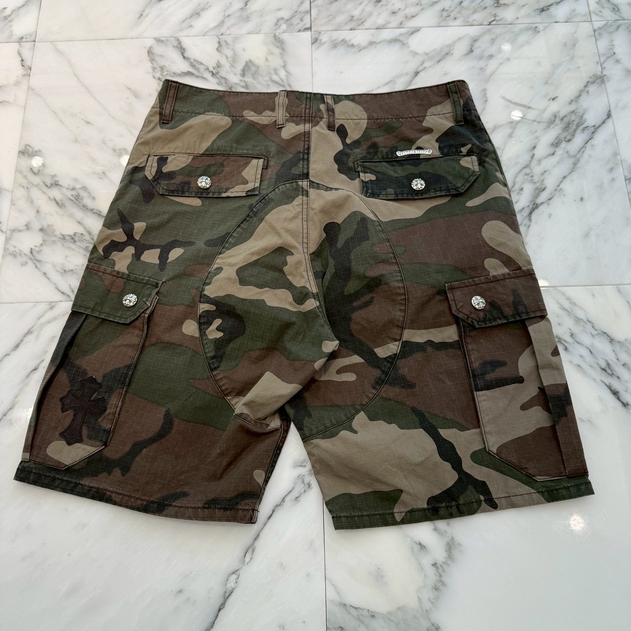 CHROME HEARTS Cross Ball Button Camo Cargo Half Pants Size 33 クロムハーツ クロスボールボタン カモ ハーフパンツ サイズ33