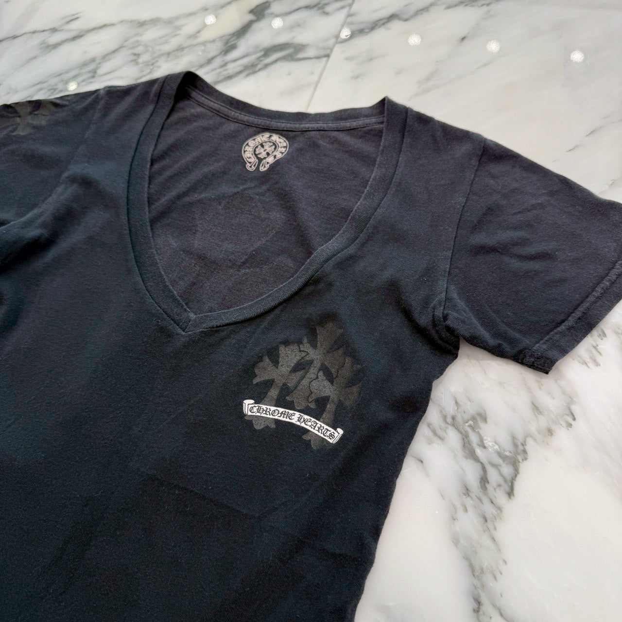 CHROME HEARTS CH Plus Pattern Triple Cross Print V Neck Tee Size