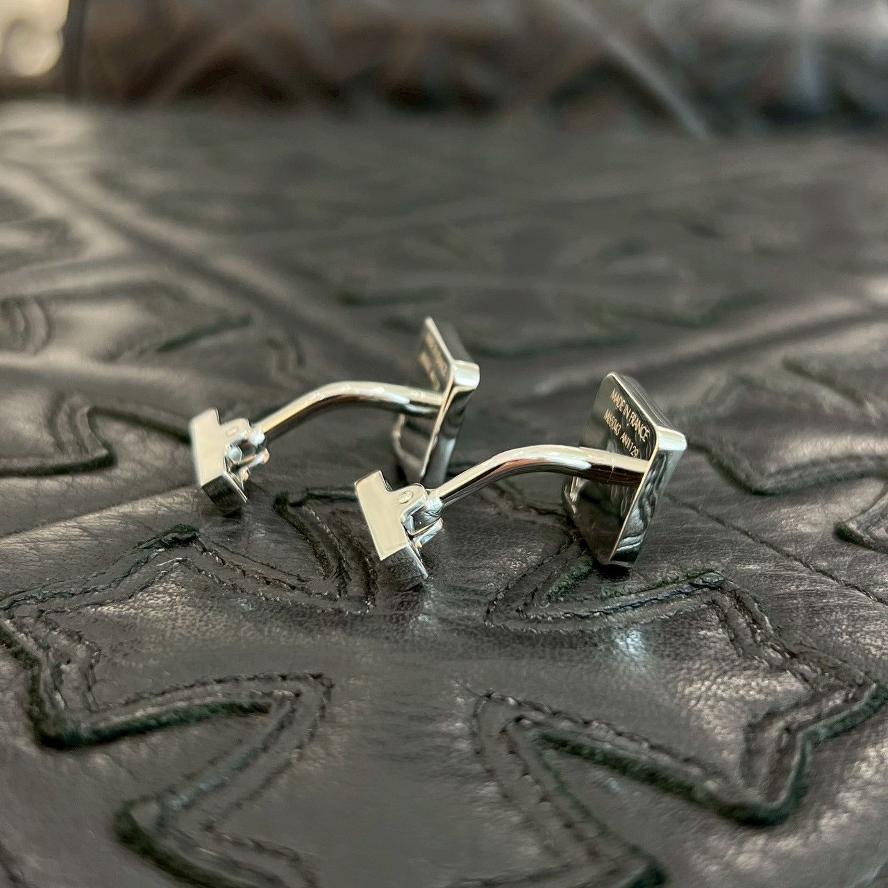 LOUIS VUITTON Bouton de Manchette Champs Élysées Cuff's Button M65043 ルイヴィトン ブトン ドゥ マンシェット シャンゼリゼ カフスボタン