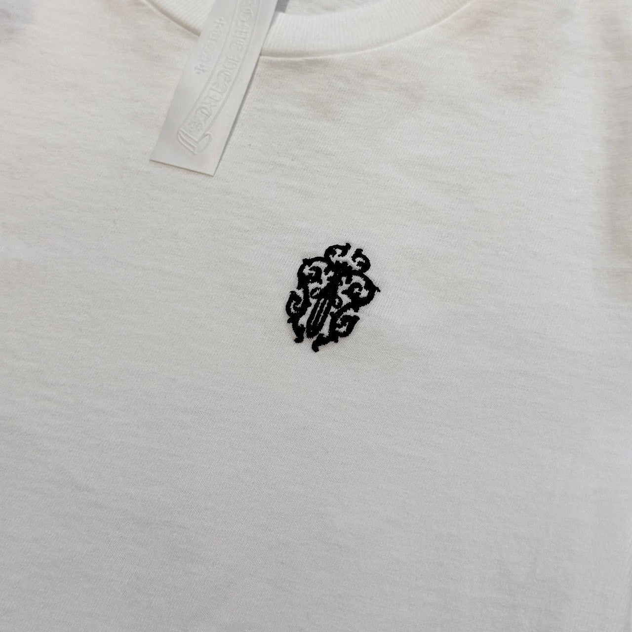 クロムハーツ Tシャツ ヴァインダガー 白×黒 CHROME HEARTS(クロムハーツ) 東京 銀座限定 ヴァインダガー