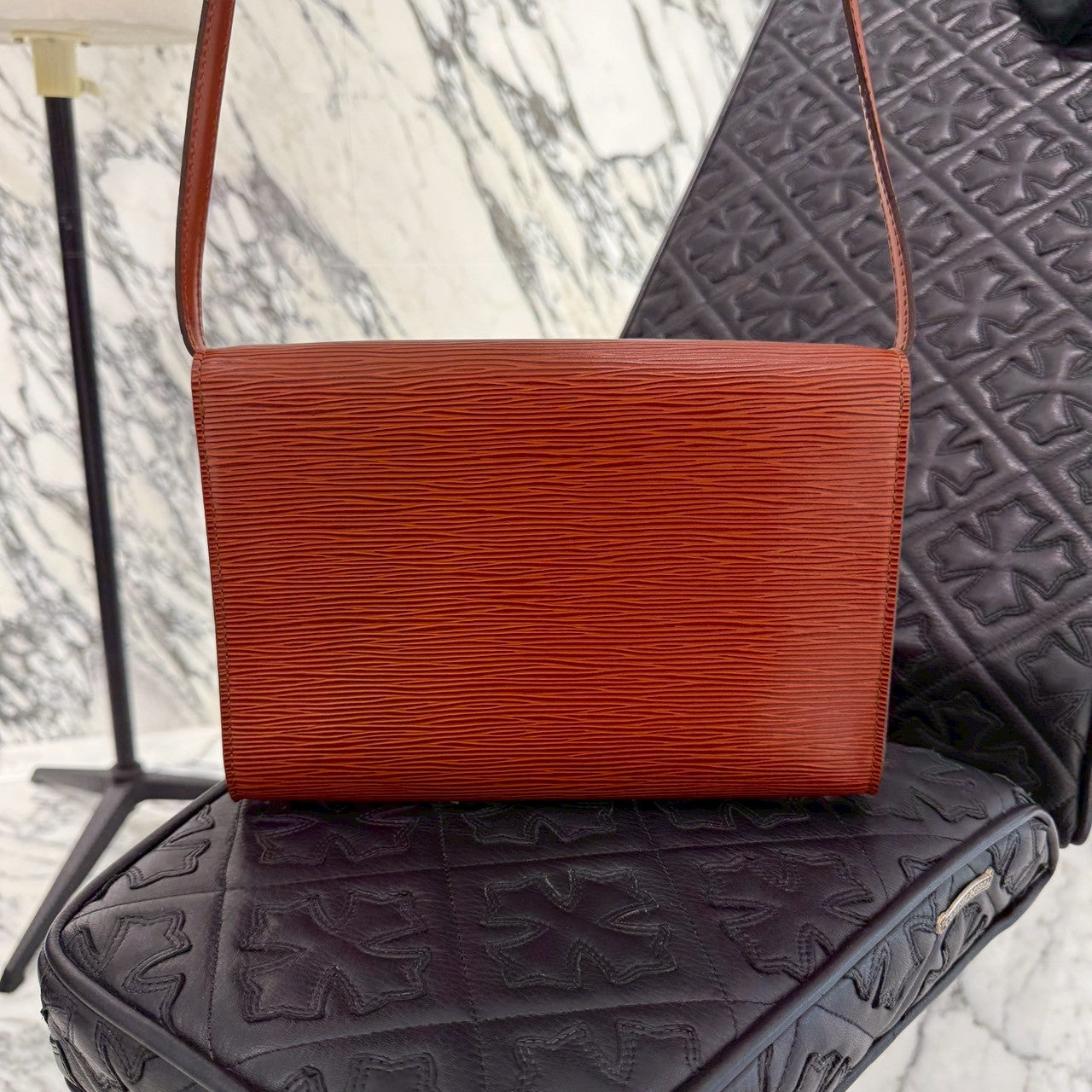 LOUIS VUITTON Epi Arsh Shoulder Bag M52573 ルイヴィトン エピ