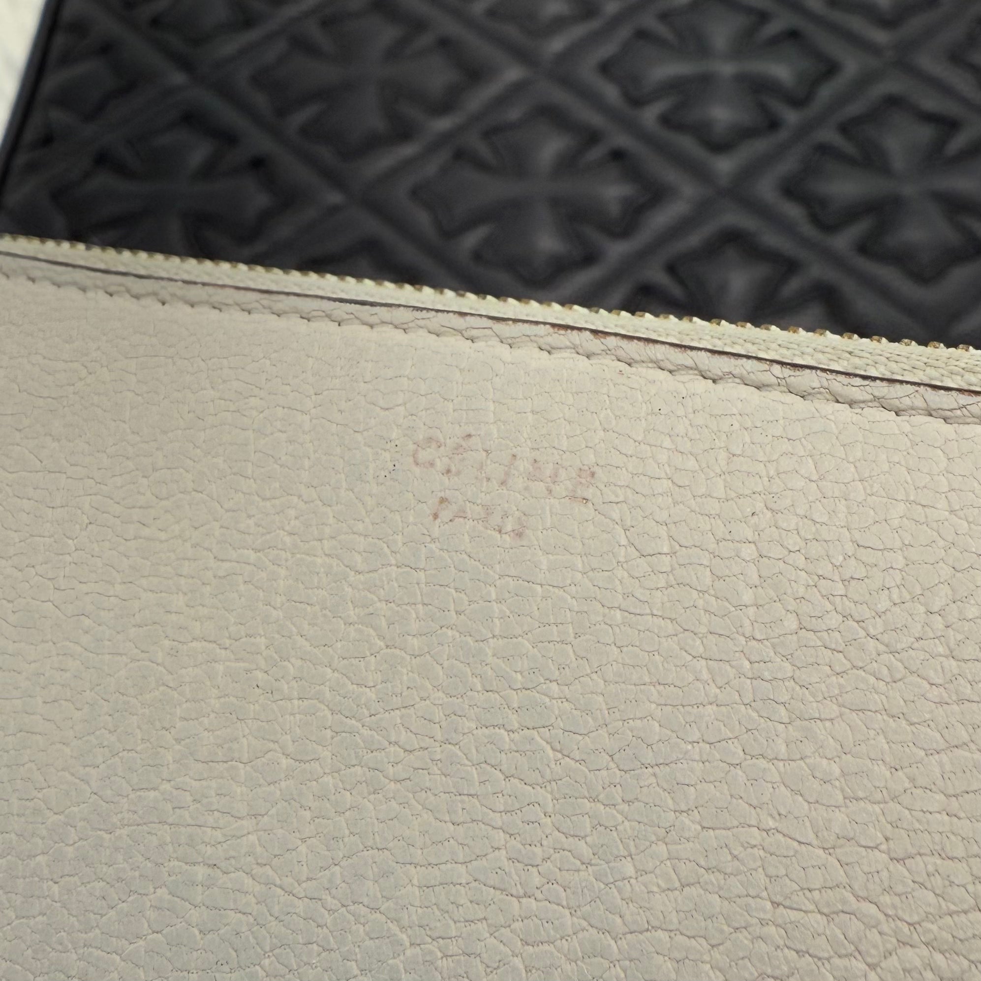 CELINE Leather Round Zipper Long Wallet "WHITE" セリーヌ レザー ラウンドファスナー ロングウォレット "ホワイト"