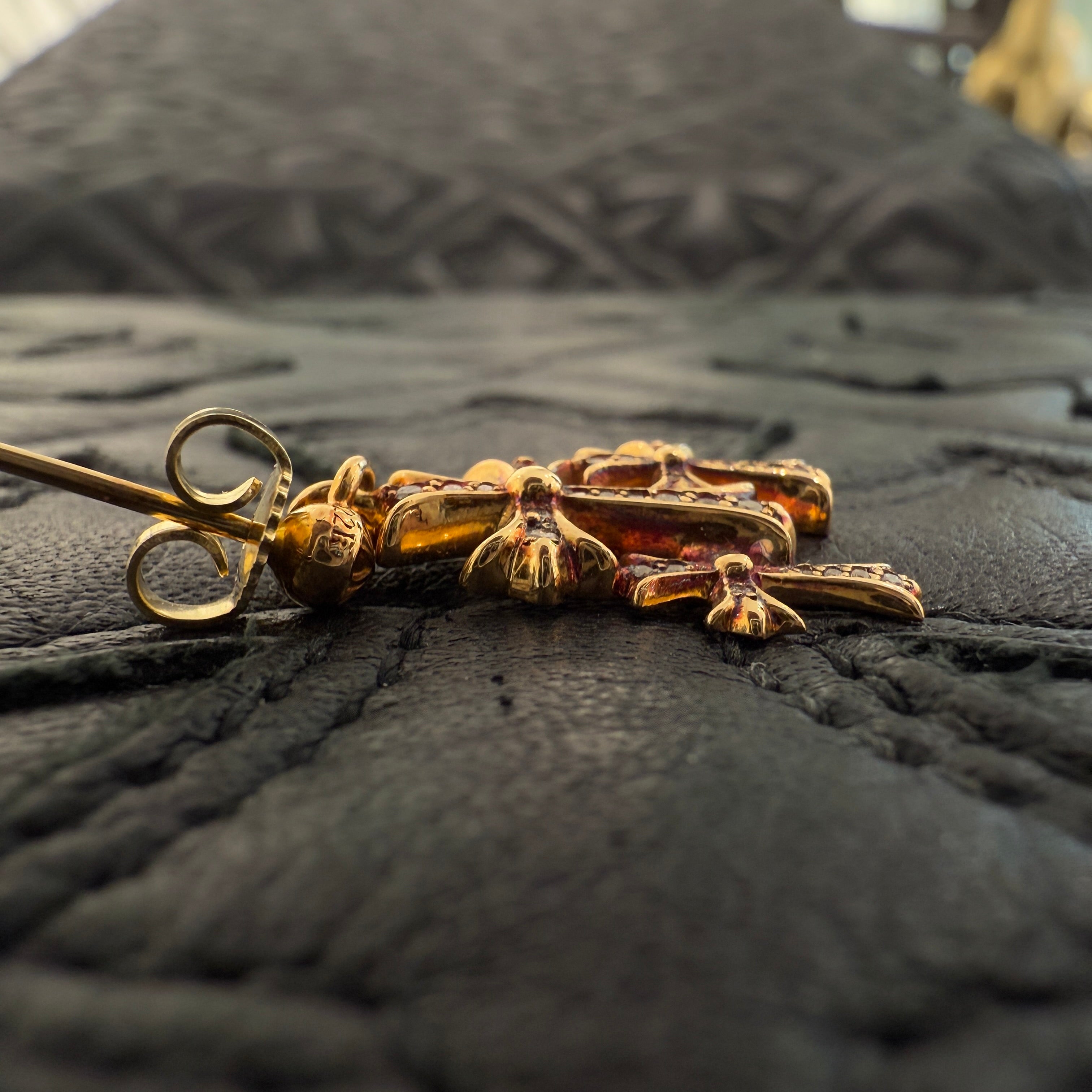 CHROME HEARTS 22K 3 Cemetery Cross Earring Pave Diamond クロムハーツ 22K 3セメタリークロス イヤリング パヴェダイヤモンド