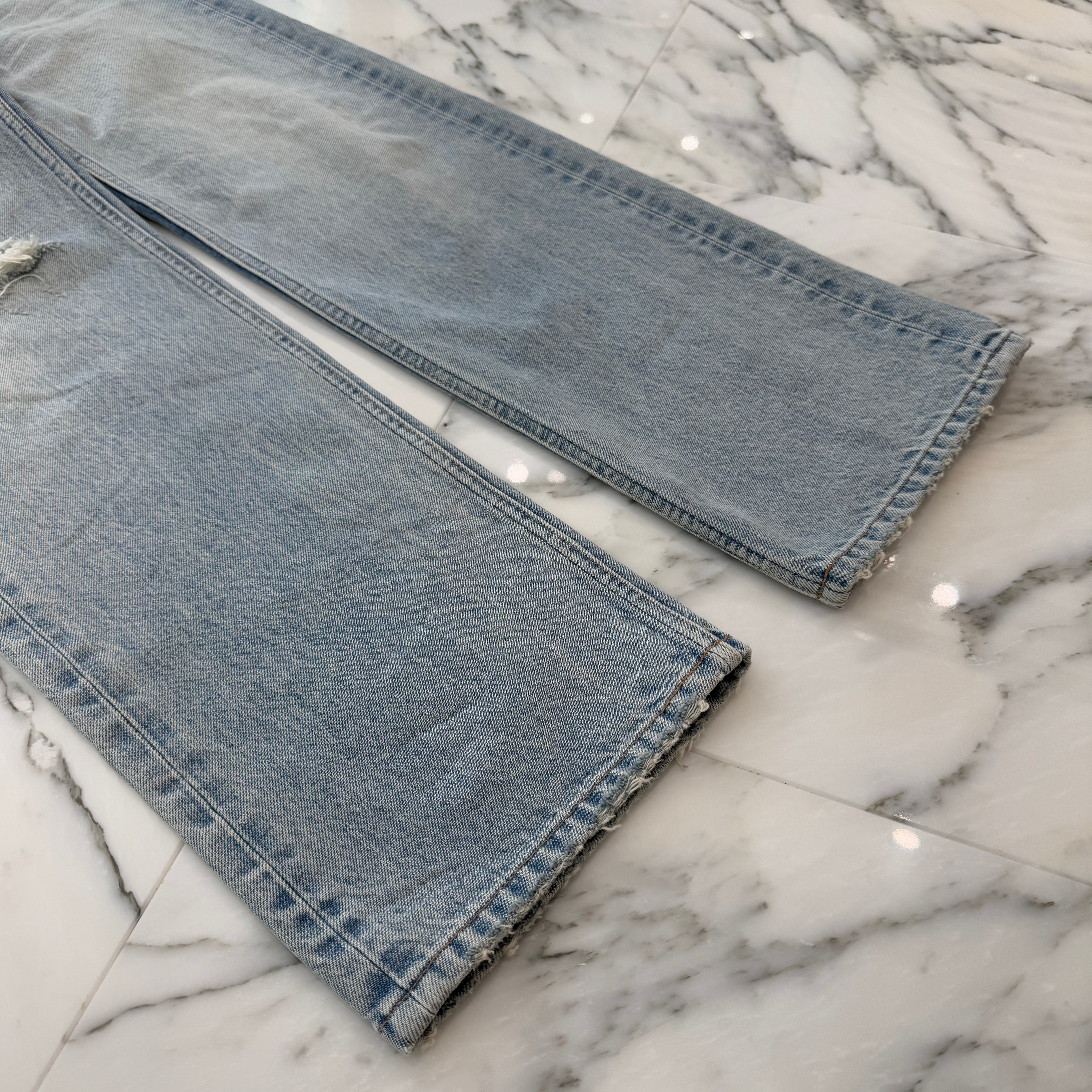 CELINE 2024SS Wesley Jeans In Breezy Point Wash Denim Pants N946629V.08ZY Size 26 セリーヌ ウェスリー ジーンズ イン ブリーズポイントウォッシュ デニムパンツ サイズ 26