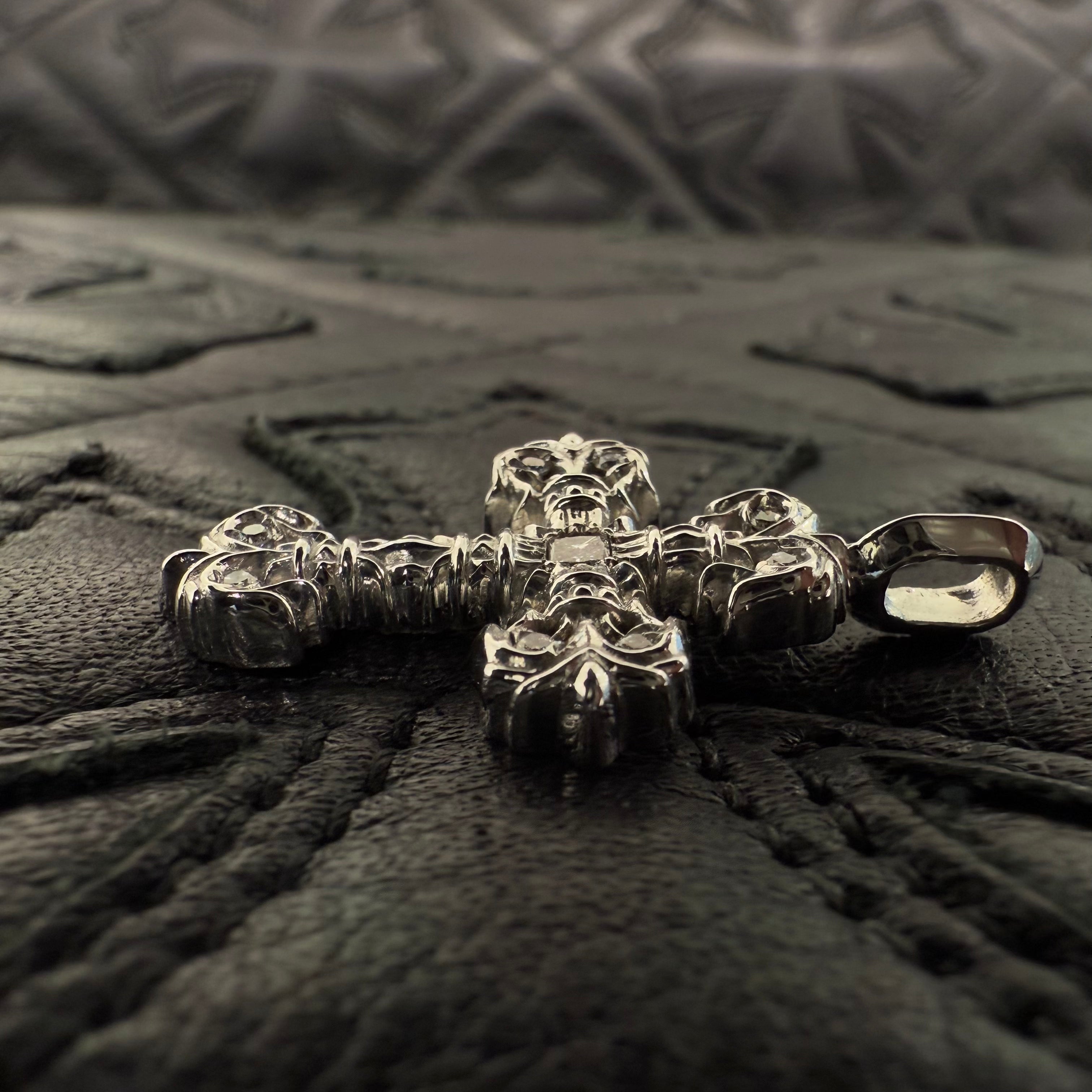 CHROME HEARTS 18K WG Filigree Cross Charm Diamond クロムハーツ 18K ホワイトゴールド フィリグリークロス チャーム ダイアモンド
