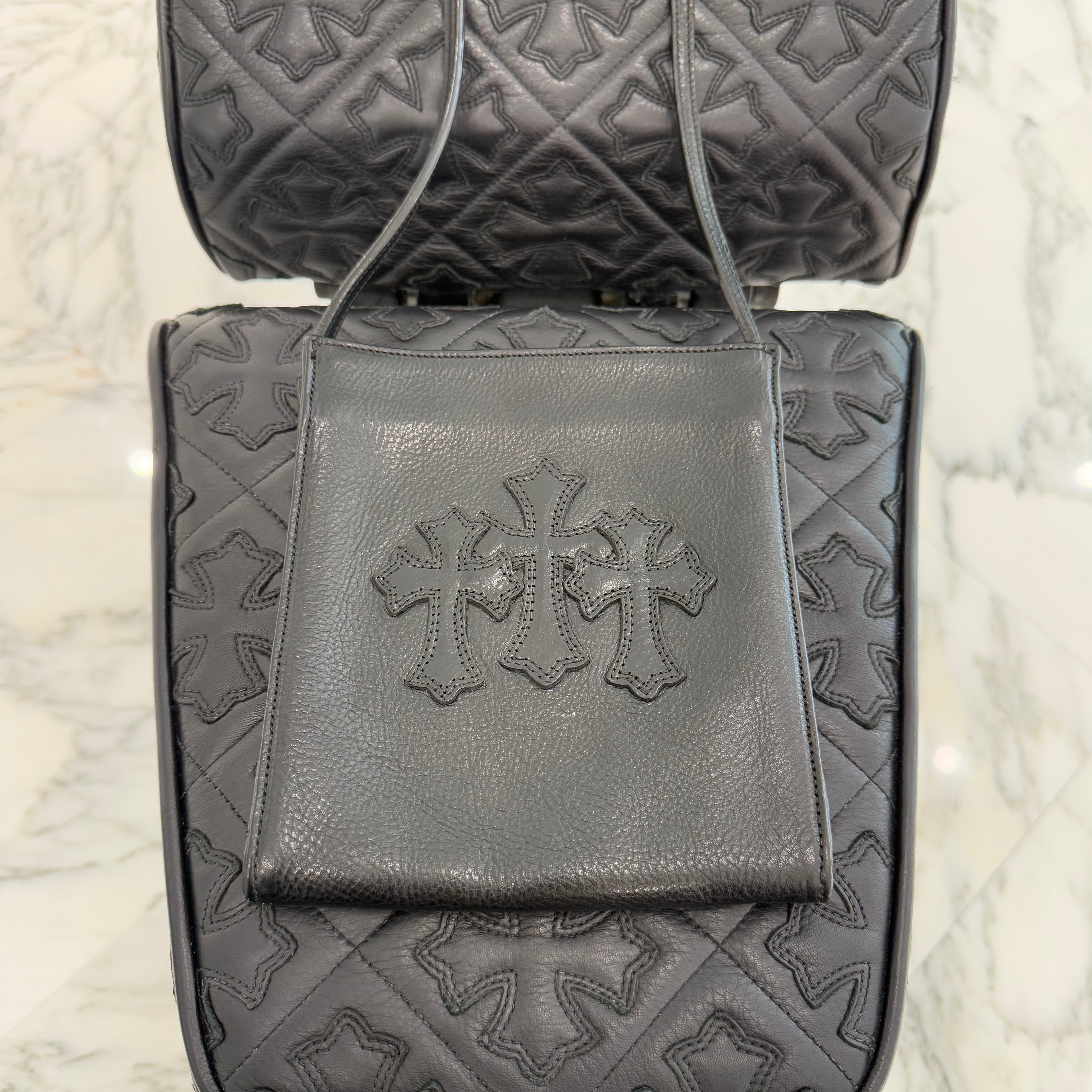 CHROME HEARTS Square Pocket 3 Cemetery Cross Leather Patch Shoulder Bag クロムハーツ スクエアポケット 3セメタリークロス レザーパッチ ショルダーバッグ