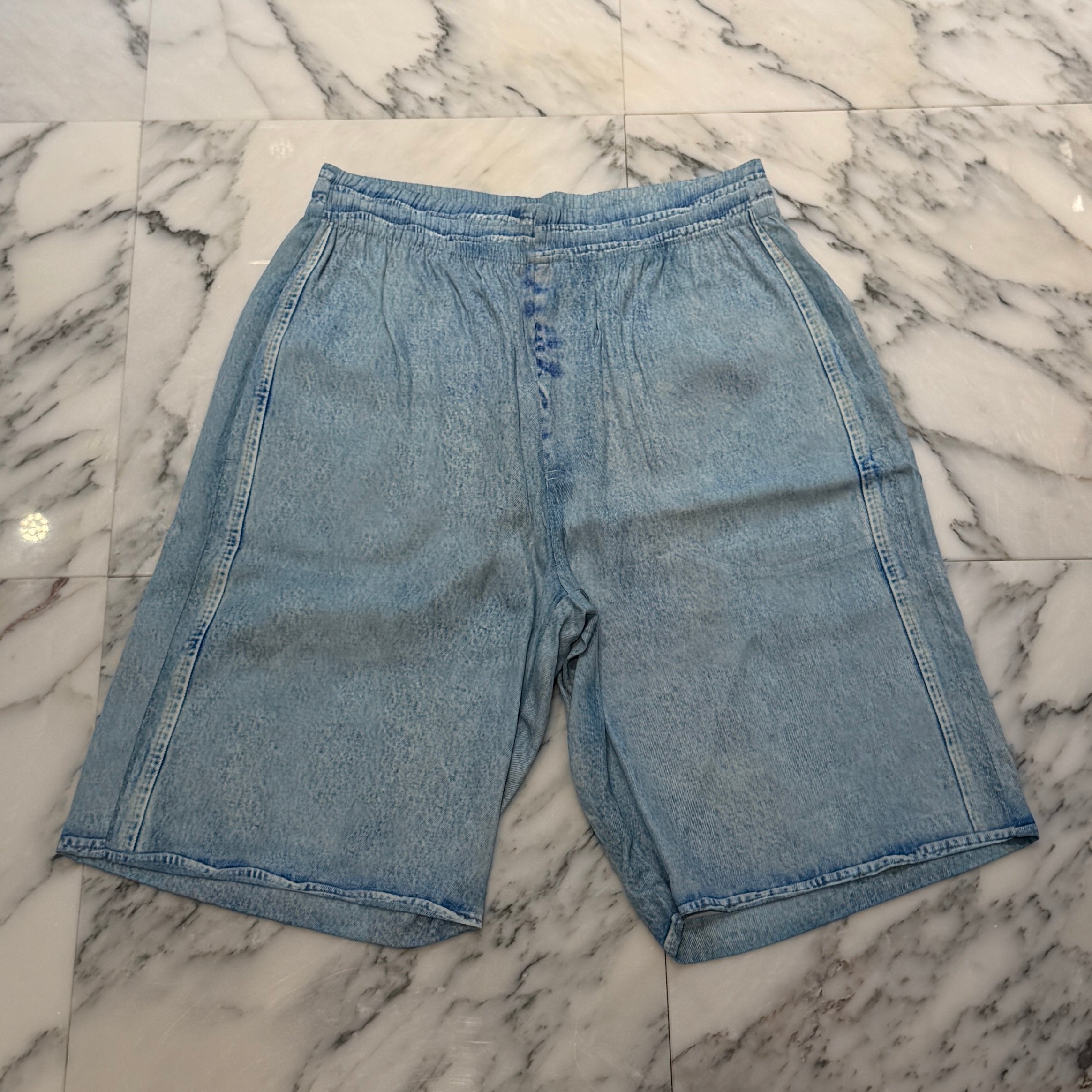 DIESEL Denim Transcription Rayon Half Pants A08542-0DMAH01 Size 46 ディーゼル デニム転写 レーヨン ハーフパンツ サイズ46