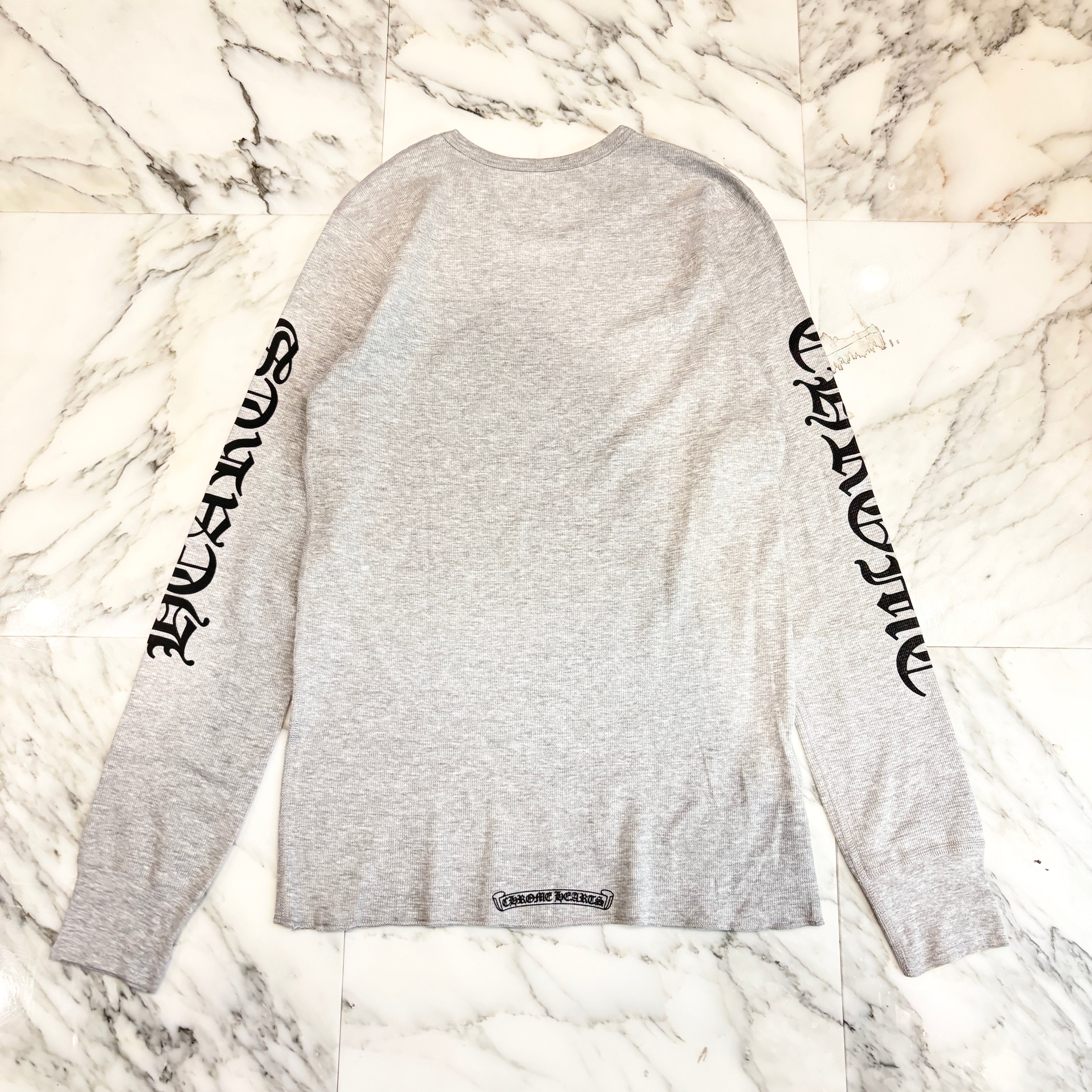 CHROME HEARTS 2025SS Scroll Label Arm Logo Print Thermal Long Sleeve Tee Size L クロムハーツ スクロールラベル アームロゴプリント  サーマル ロングスリーブ Tシャツ サイズL