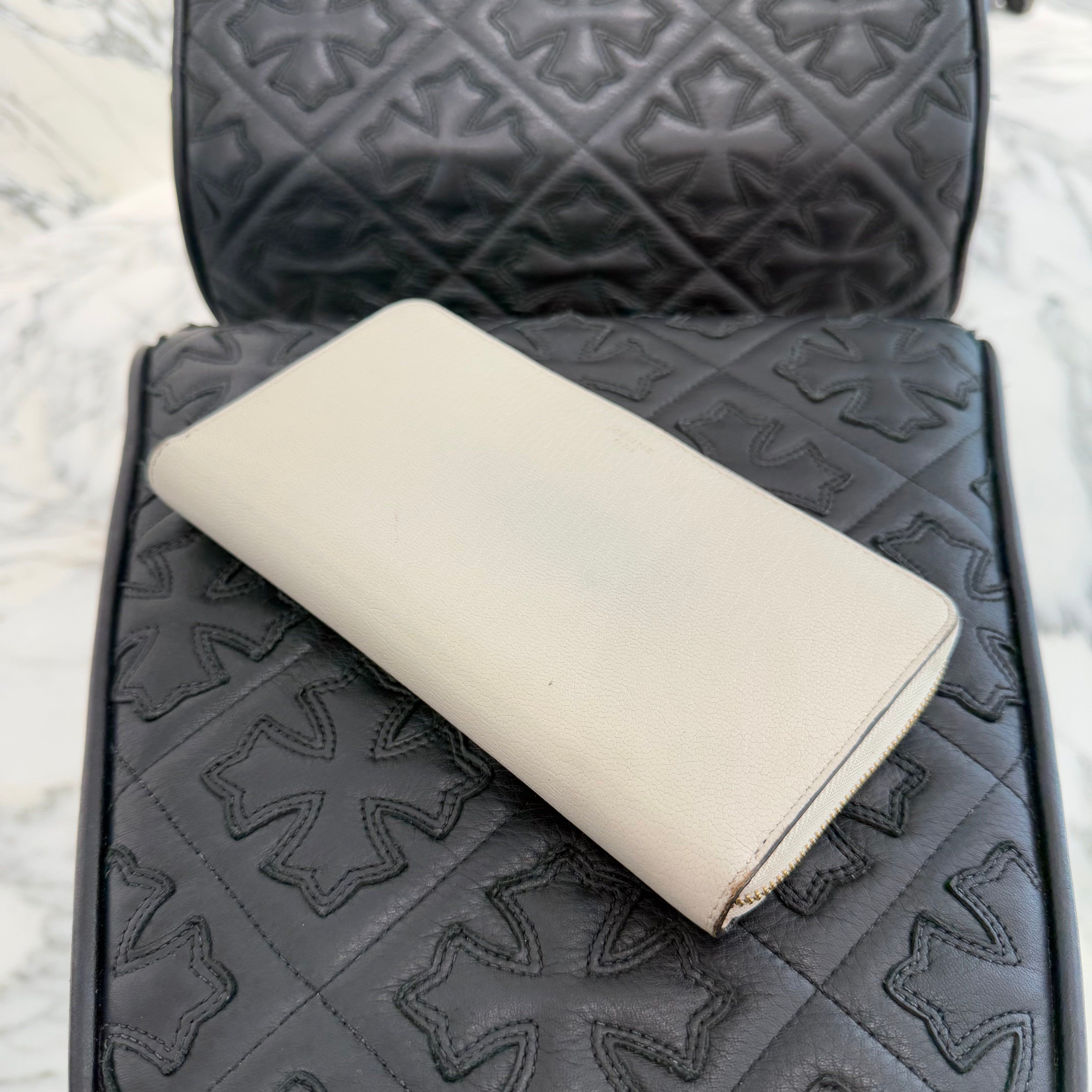 CELINE Leather Round Zipper Long Wallet "WHITE" セリーヌ レザー ラウンドファスナー ロングウォレット "ホワイト"