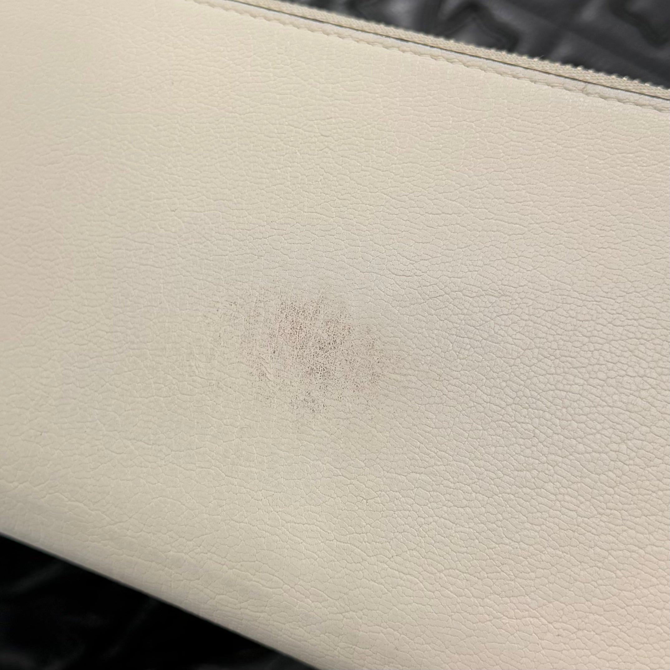 CELINE Leather Round Zipper Long Wallet "WHITE" セリーヌ レザー ラウンドファスナー ロングウォレット "ホワイト"