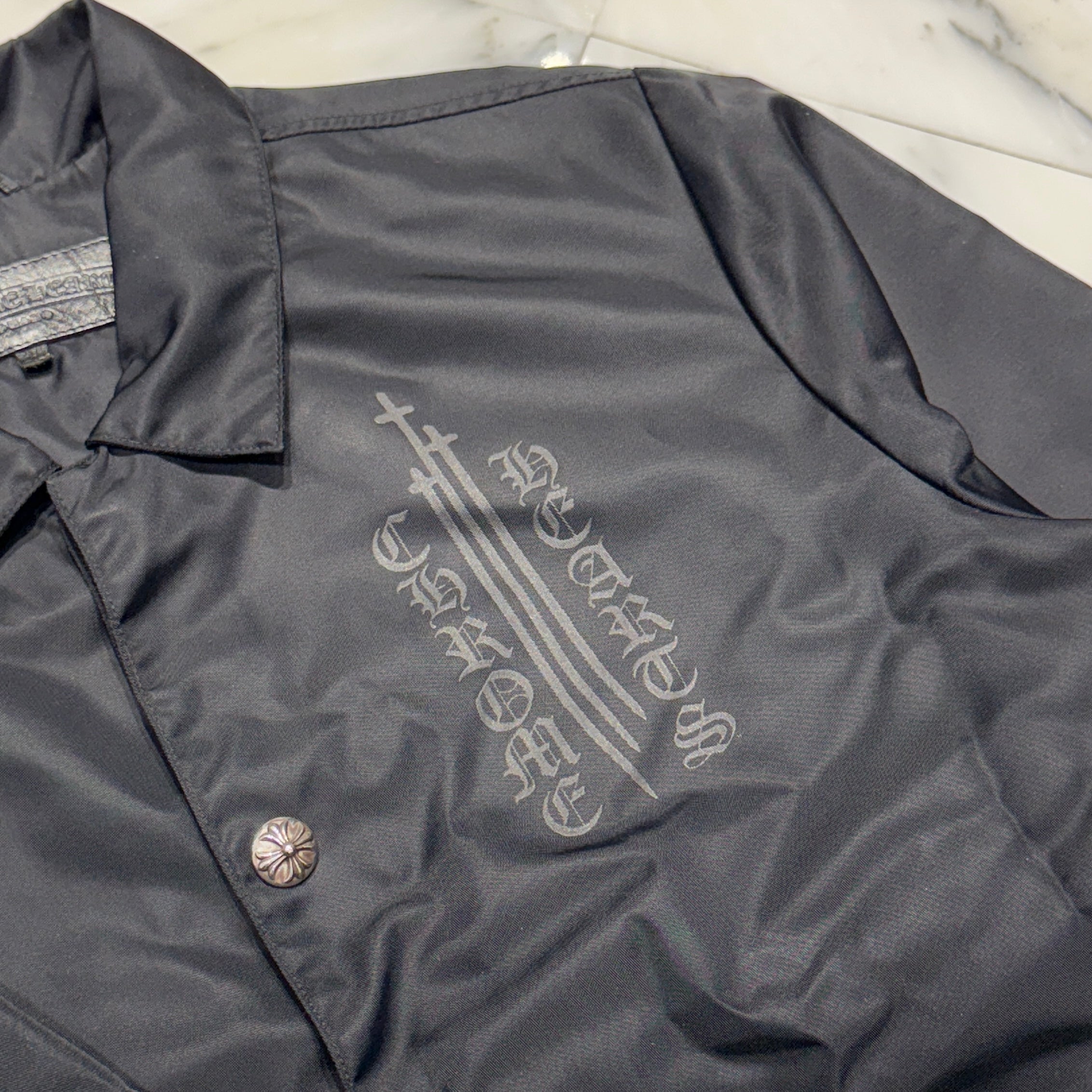 CHROME HEARTS RIGGINS FBRC English Print Nylon Coach Jacket Size M クロムハーツ リギンズ ファブリック イングリッシュ プリント ナイロンコーチジャケット サイズM
