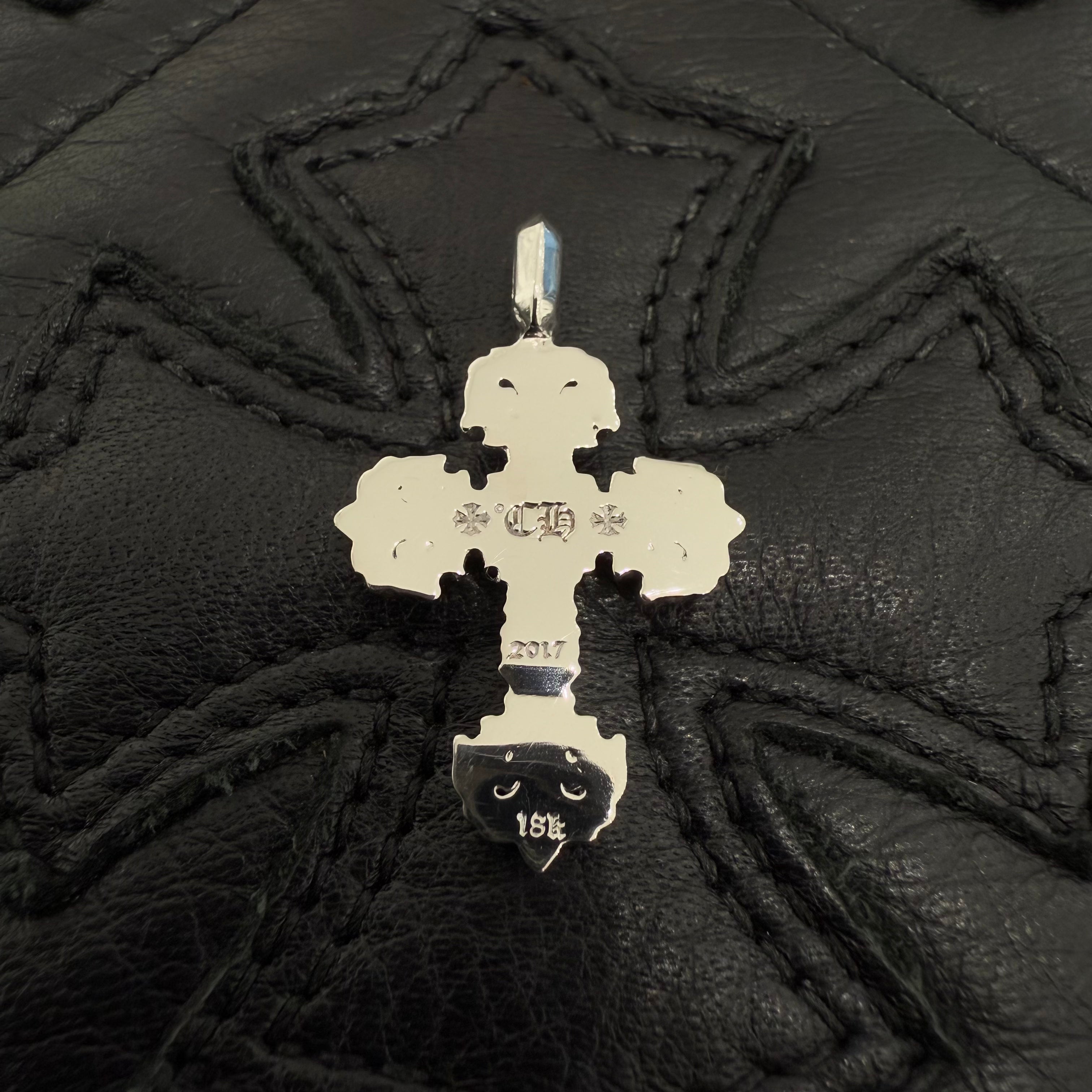 CHROME HEARTS 18K WG Filigree Cross Charm Diamond クロムハーツ 18K ホワイトゴールド フィリグリークロス チャーム ダイアモンド