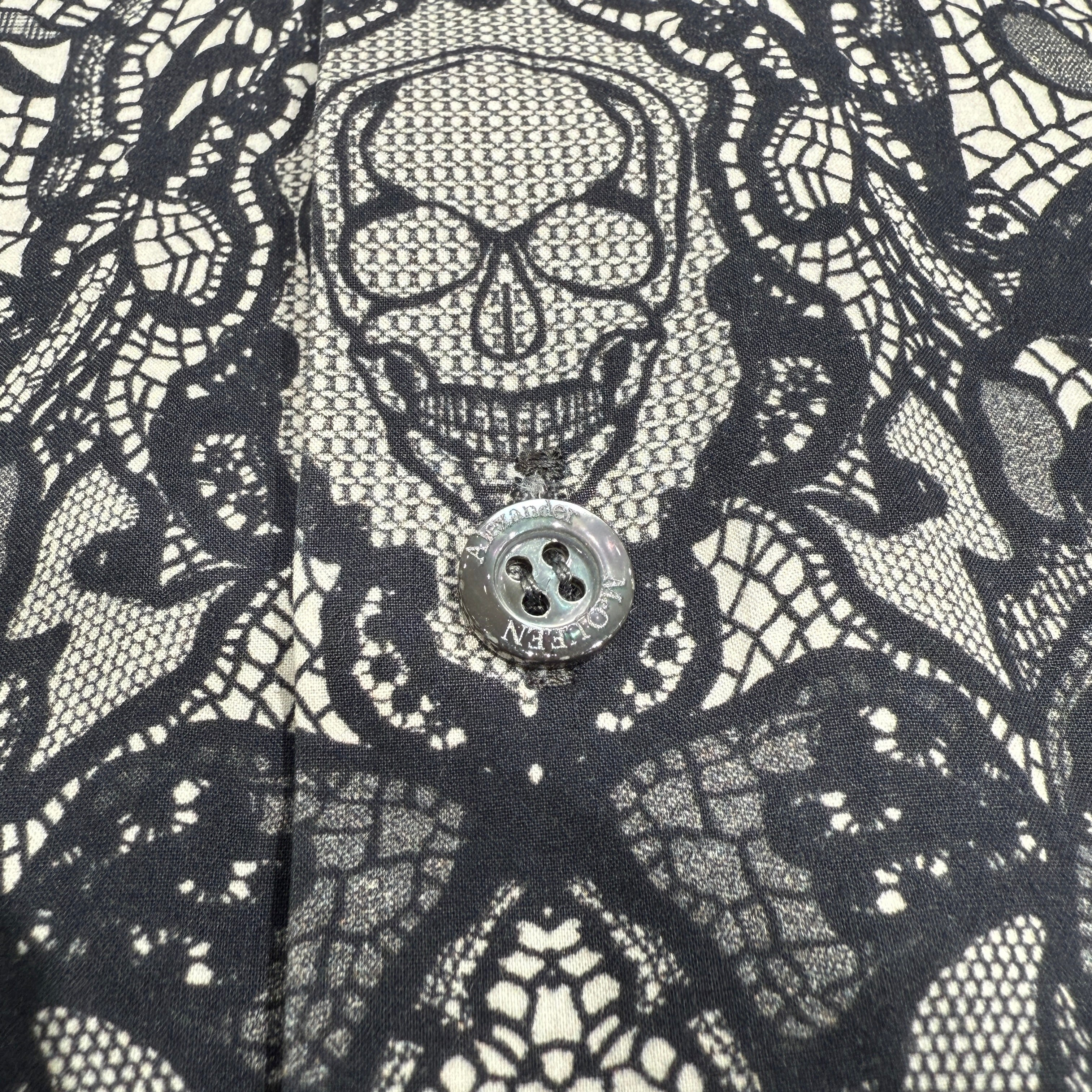 Alexander McQueen Skull Motif All Over Pattern Shirt 574579 QNO03 Size 15 アレクサンダー マックイーン スカルモチーフ オールオーバーパターンシャツ サイズ15