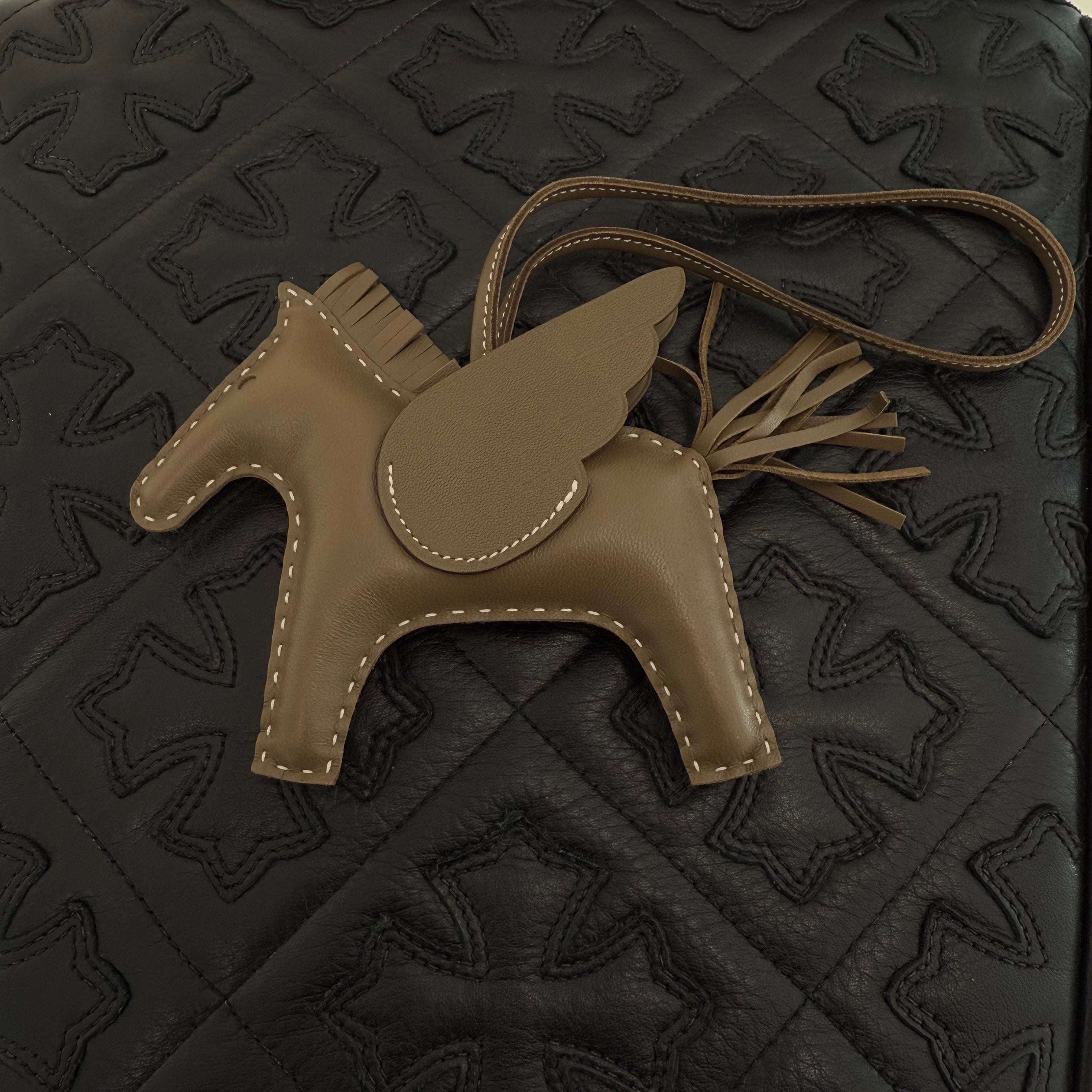 HERMES Rodeo Pegasus MM Charm W刻印 エルメス ロデオ ペガサス MM チャーム