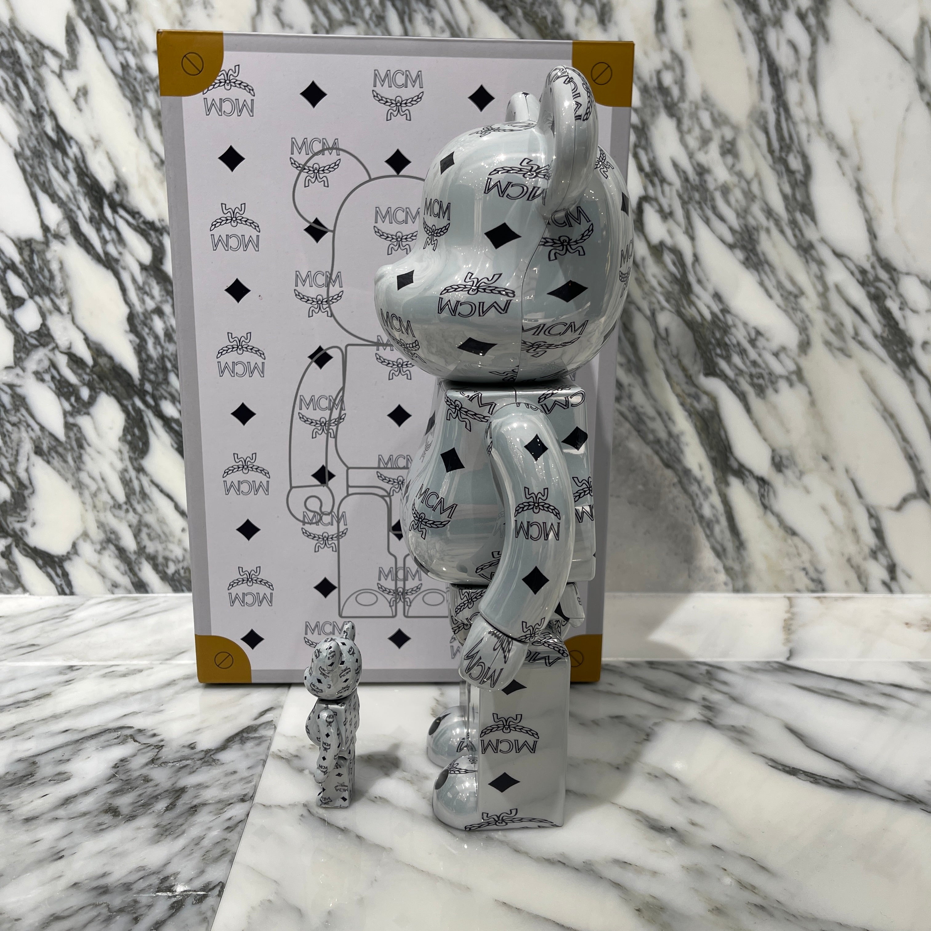 BE＠RBRICK × MCM 2024SS WHITE CHROME VER. 100％ & 400％ ベアブリック × エムシーエム ホワイトクロム バージョン 100％ & 400％