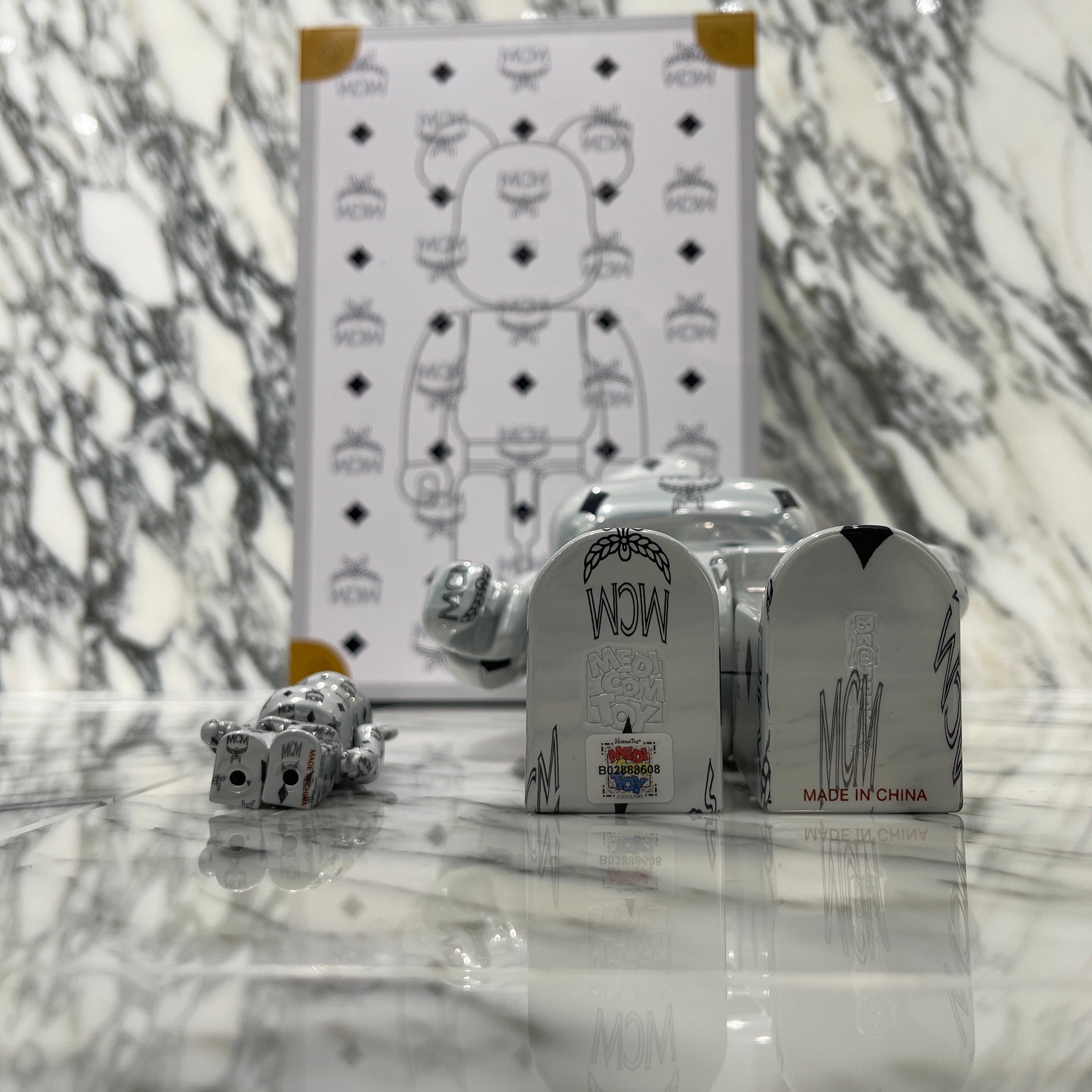 BE＠RBRICK × MCM 2024SS WHITE CHROME VER. 100％ & 400％ ベアブリック × エムシーエム ホワイトクロム バージョン 100％ & 400％