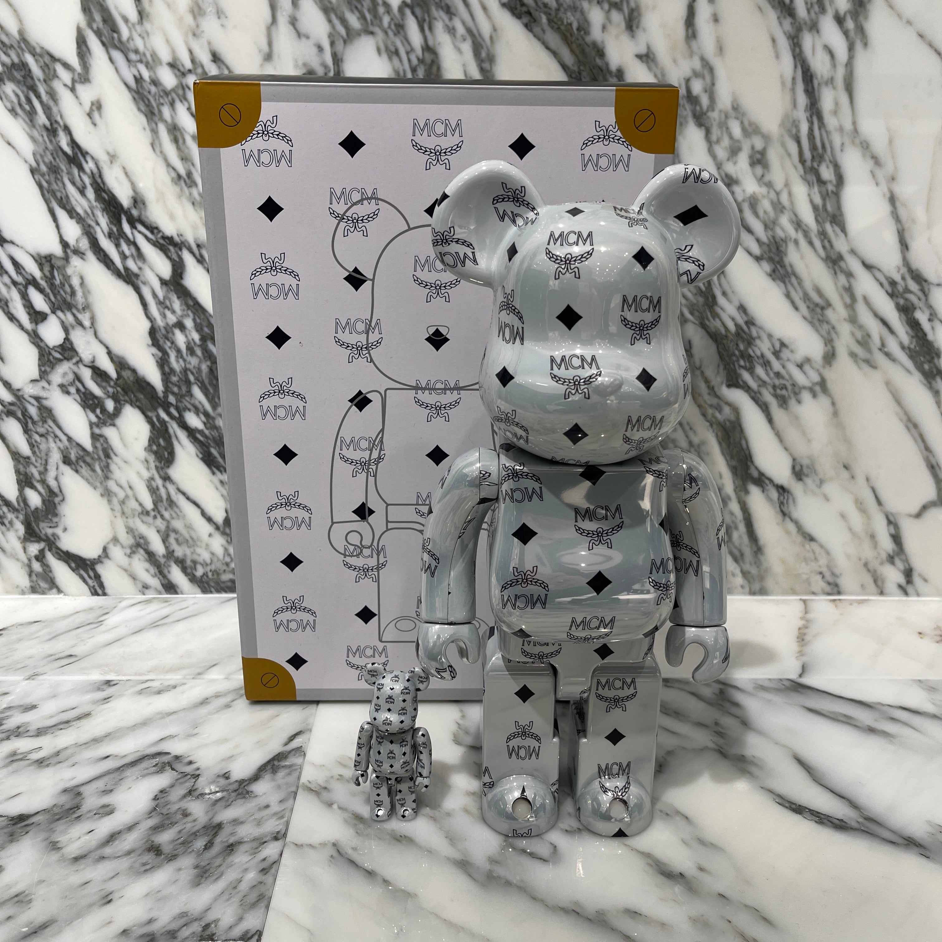 BE＠RBRICK × MCM 2024SS WHITE CHROME VER. 100％ & 400％ ベアブリック × エムシーエム ホワイトクロム バージョン 100％ & 400％
