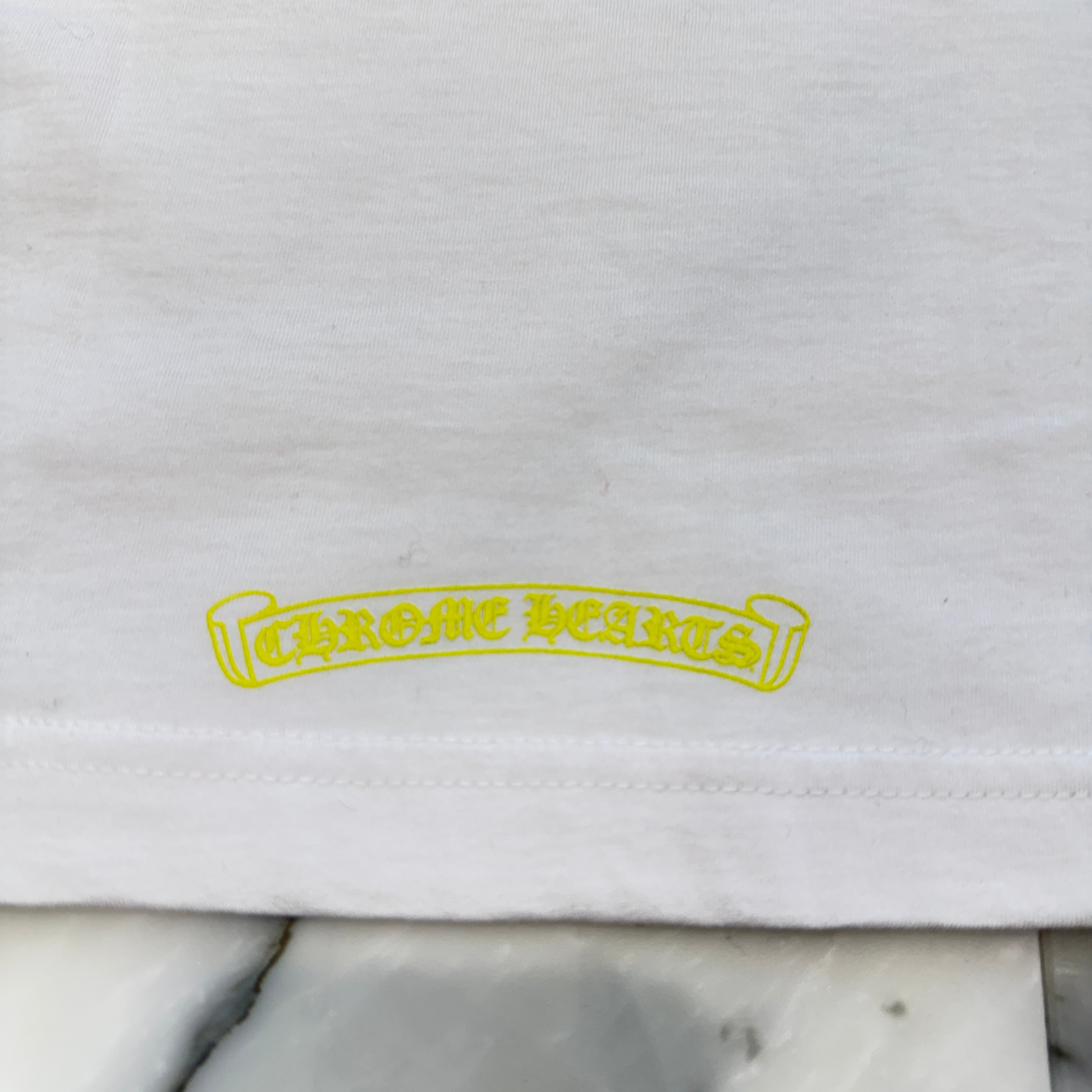 CHROME HEARTS Old English Neck Logo Neon Yellow Long Sleeve Tee Size L クロムハーツ オールドイングリッシュネックロゴネオンイエローロングスリーブTシャツ サイズL