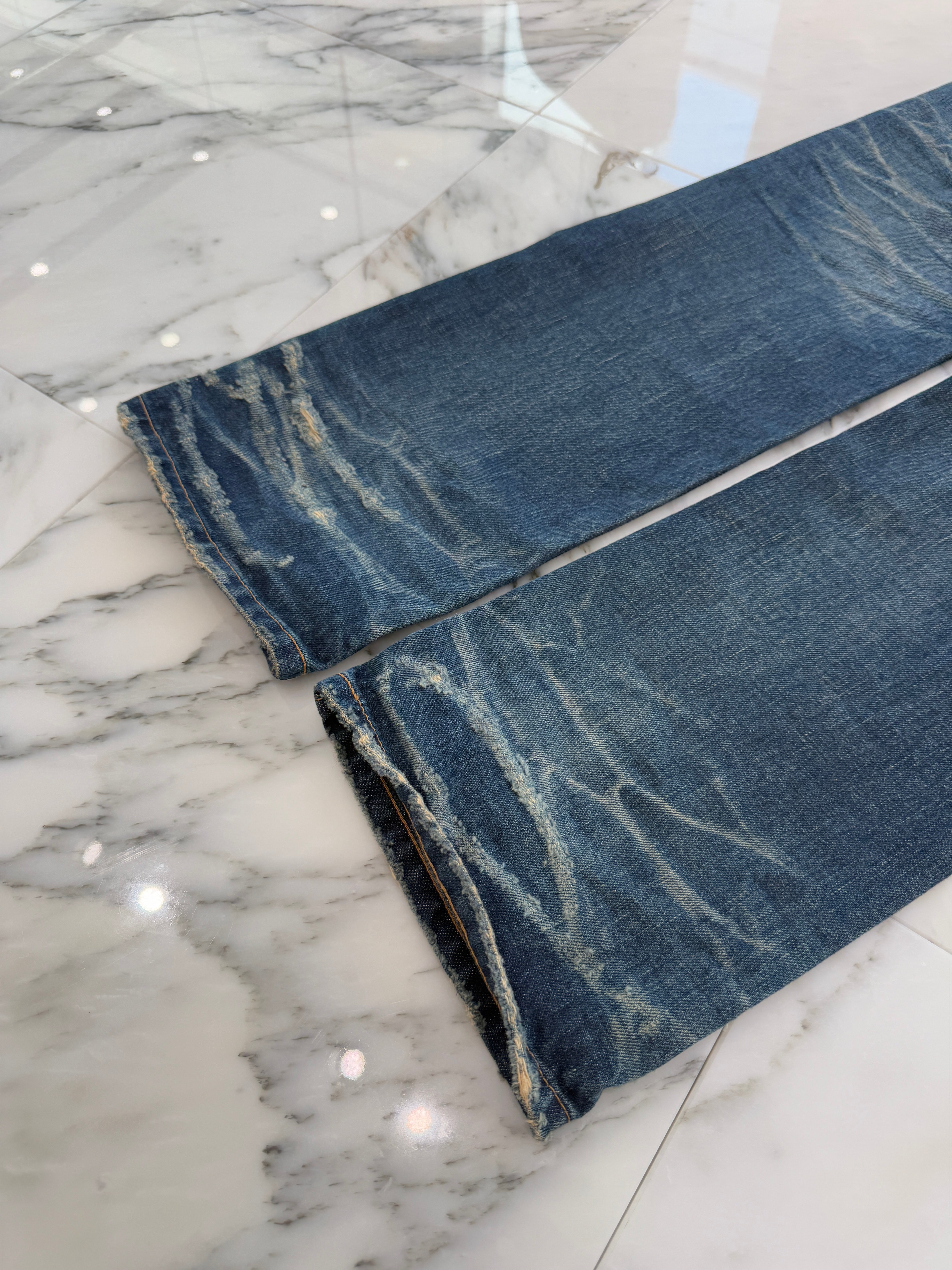 CELINE 2024SS Kurt Jeans In Destroyed Blue Marble Denim Pants 2N574664X.06UE Size 26 セリーヌ カートジーンズ イン デストロイド ブルーマーブルウォッシュ デニムパンツ サイズ 26