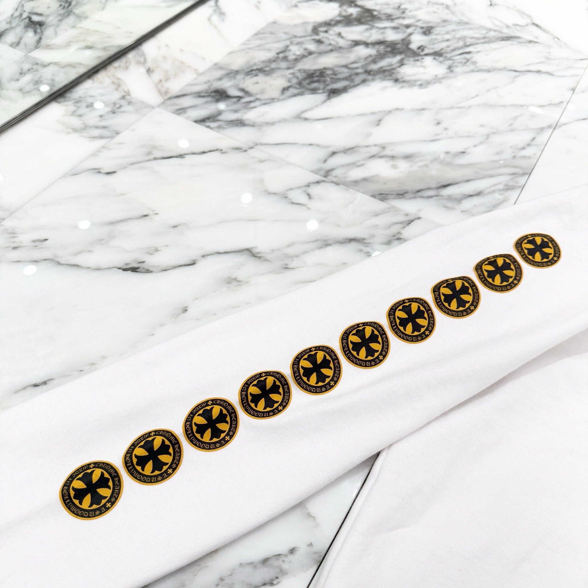 CHROME HEARTS CH Plus Yellow Cross Logo Pullover Hoodie Size XL クロムハーツ CHプラス イエロークロス ロゴ プルオーバーフーディー サイズXL