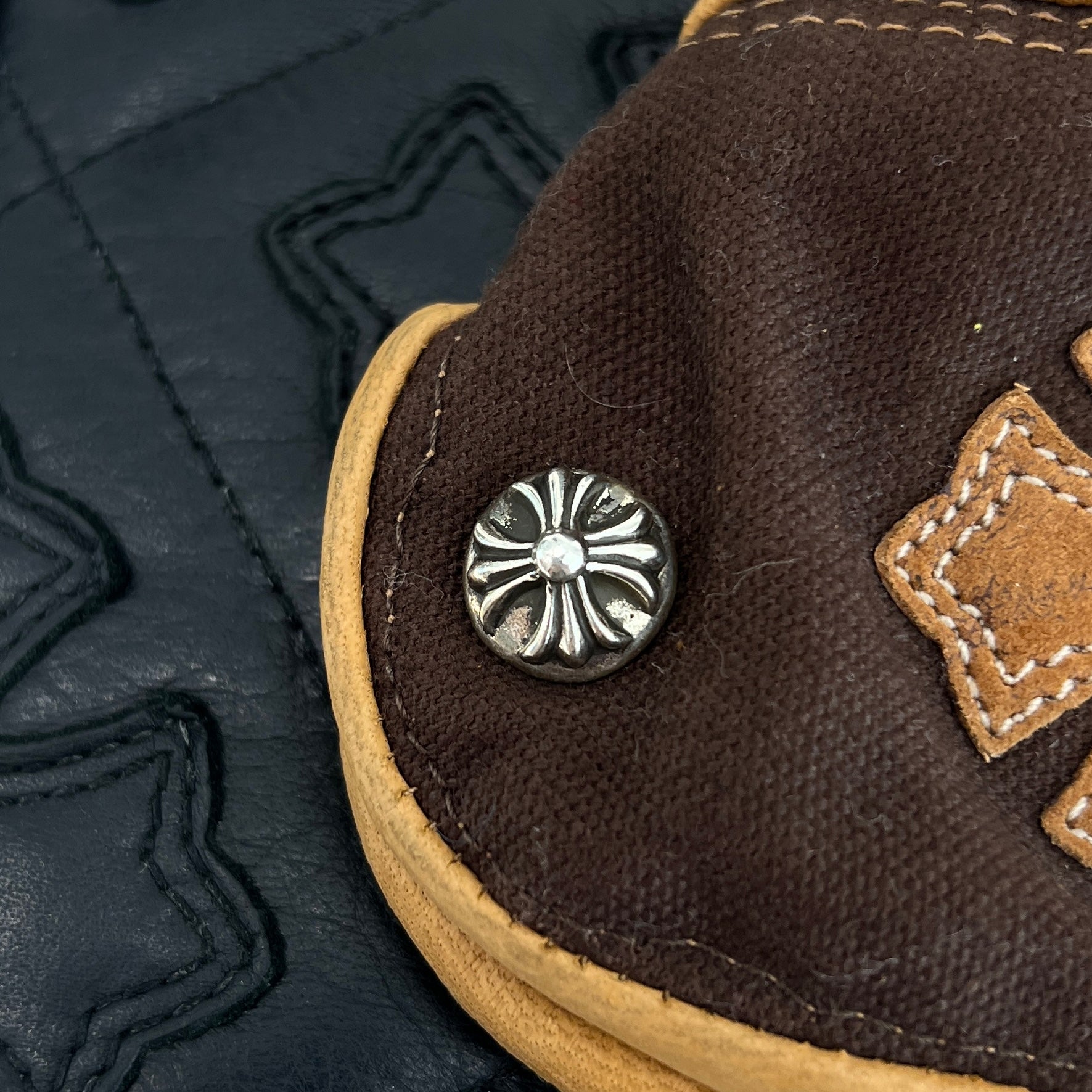 CHROME HEARTS Leather Cross Patch Globe Size M クロムハーツ レザークロスパッチ グローブ サイズM