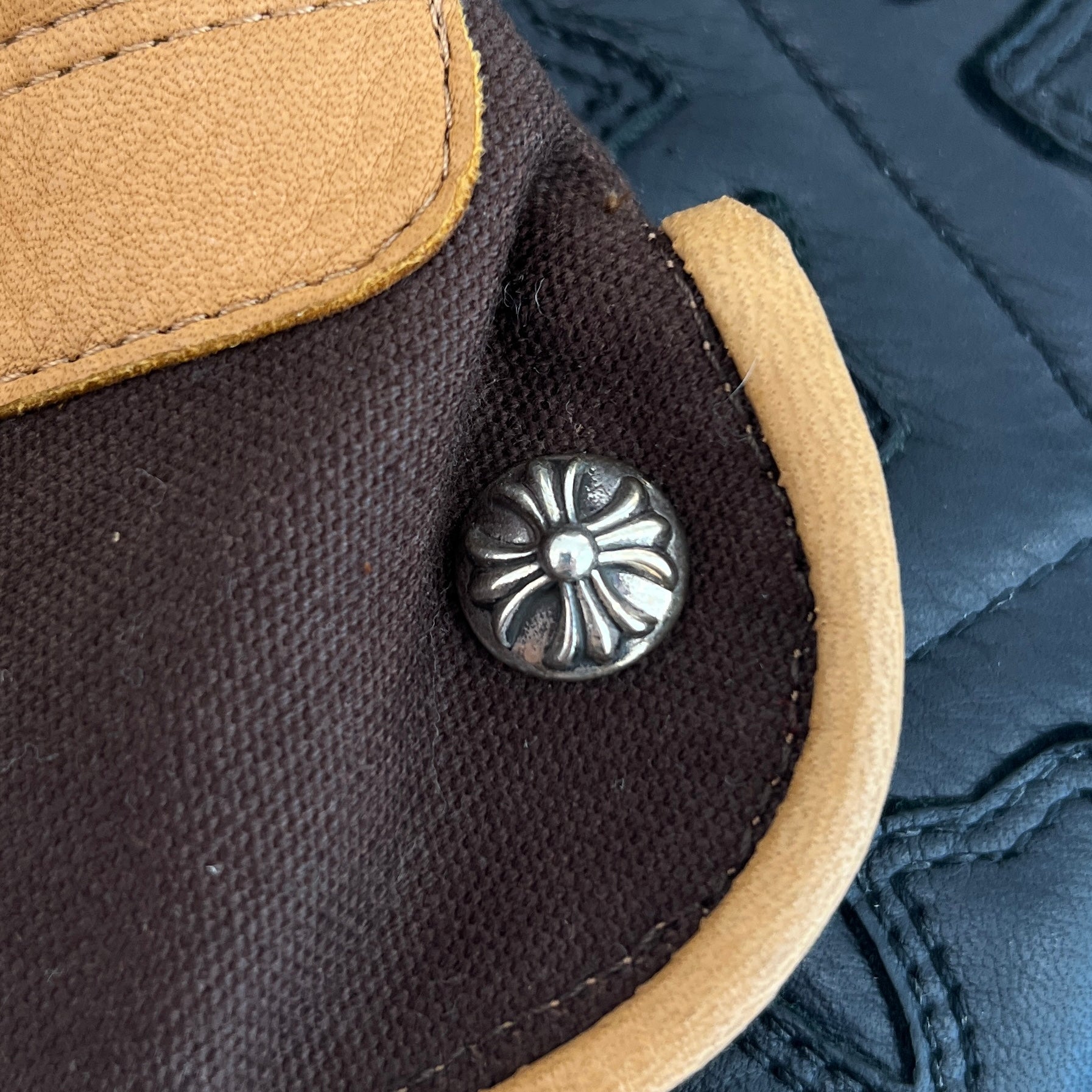 CHROME HEARTS Leather Cross Patch Globe Size M クロムハーツ レザークロスパッチ グローブ サイズM