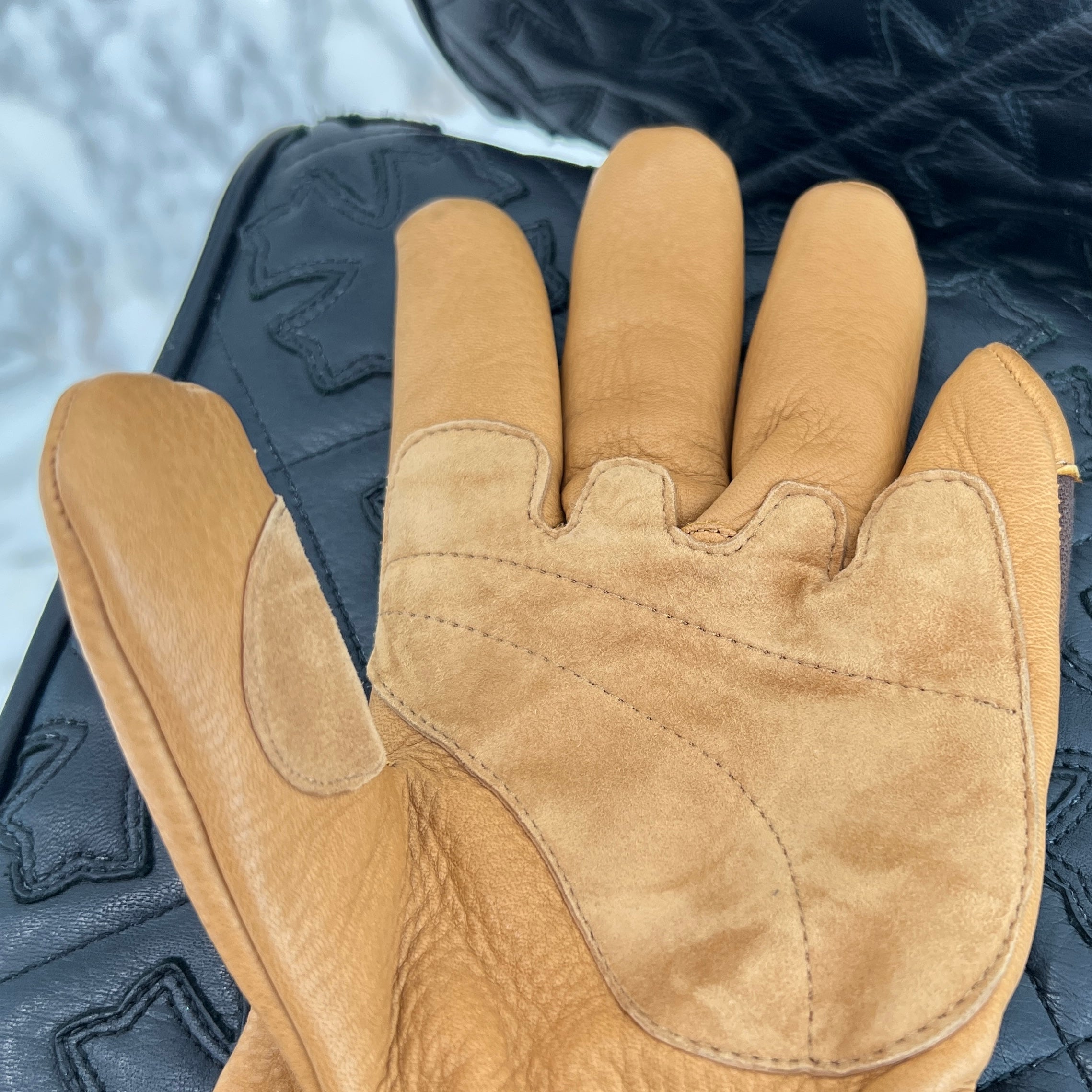 CHROME HEARTS Leather Cross Patch Globe Size M クロムハーツ レザークロスパッチ グローブ サイズM