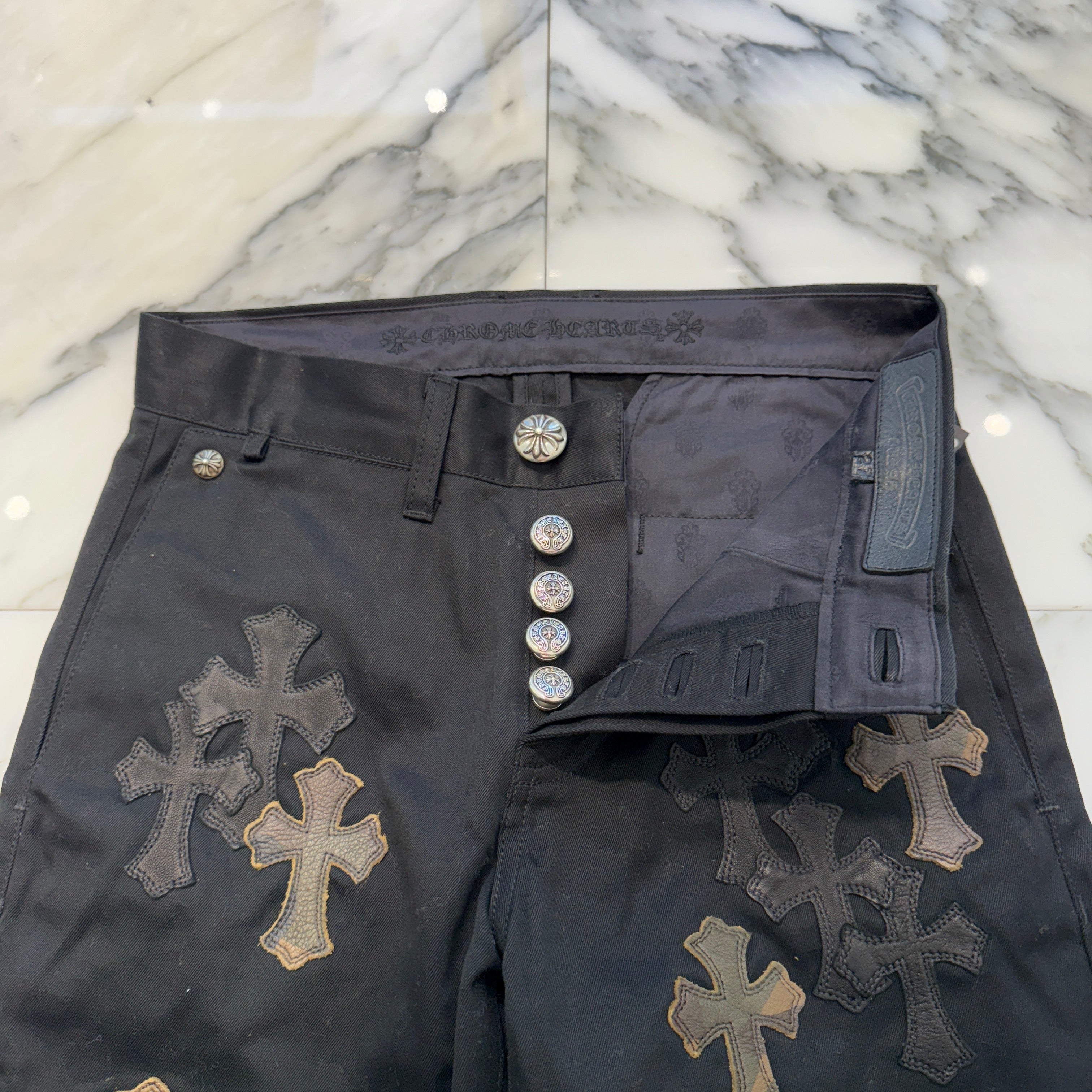 CHROME HEARTS Camouflage Cemetery Leather Cross Patch Chino Pants Size 27 クロムハーツ カモフラージュ セメタリー レザークロスパッチ チノパンツ サイズ27