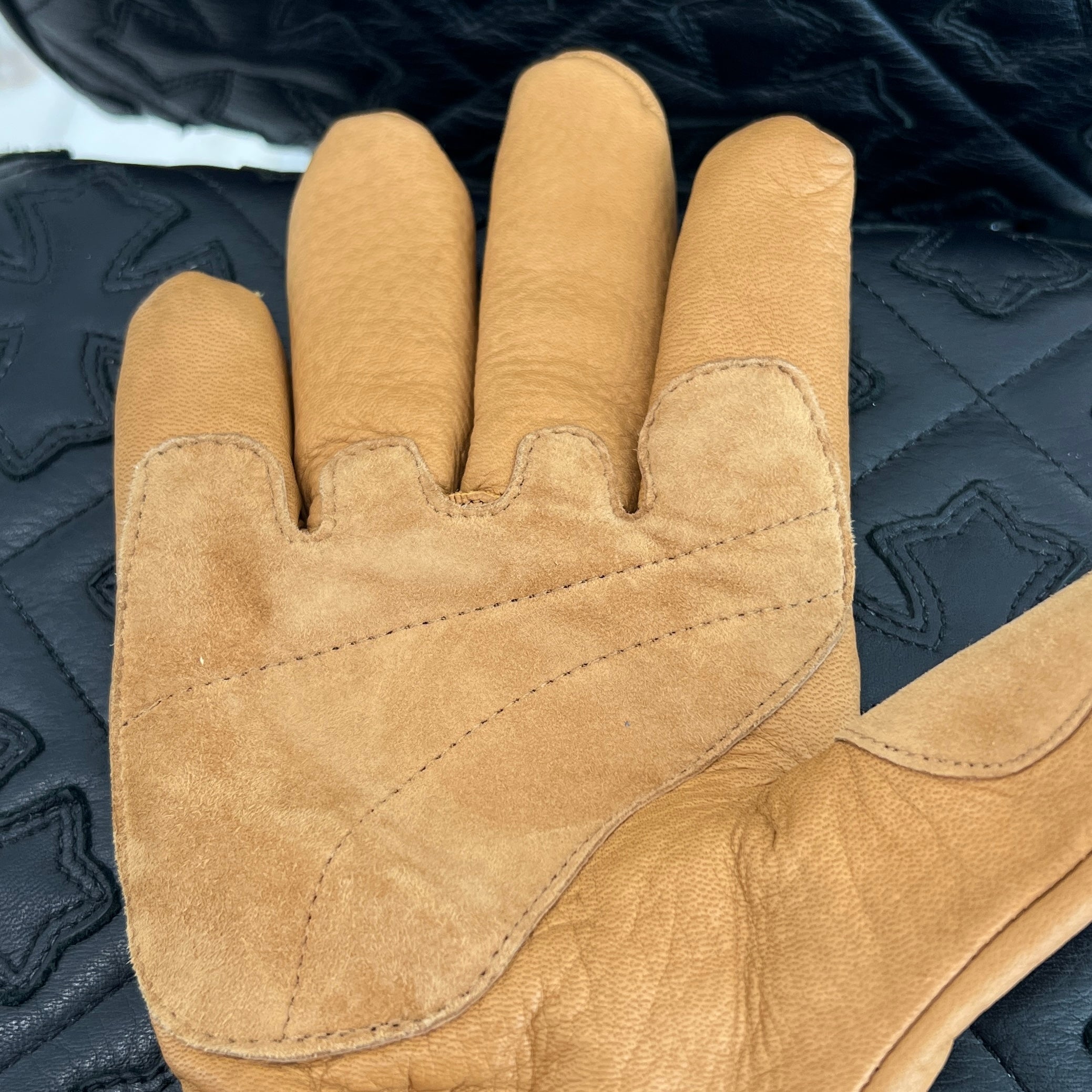 CHROME HEARTS Leather Cross Patch Globe Size M クロムハーツ レザークロスパッチ グローブ サイズM