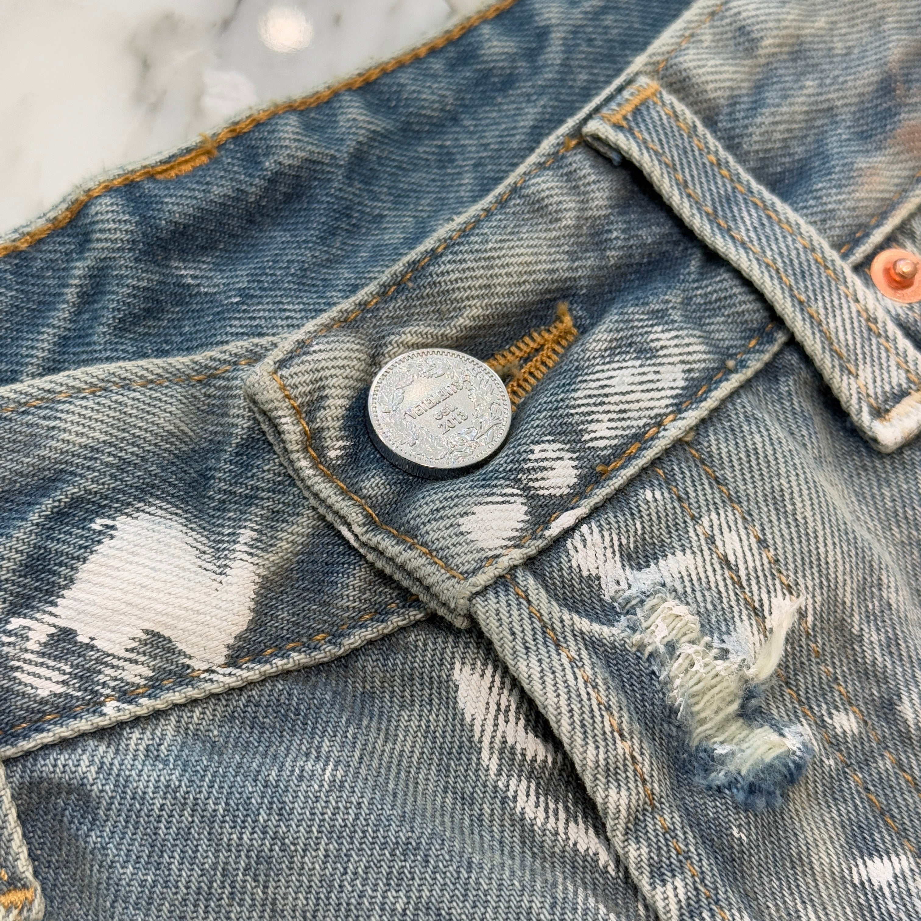 VETEMENTS 2024AW Distressed Trashed Big Shape Jeans UA65PA885N Size 31 ヴェトモン ディストレスト トラッシュド ビッグシェイプ ジーンズ サイズ31