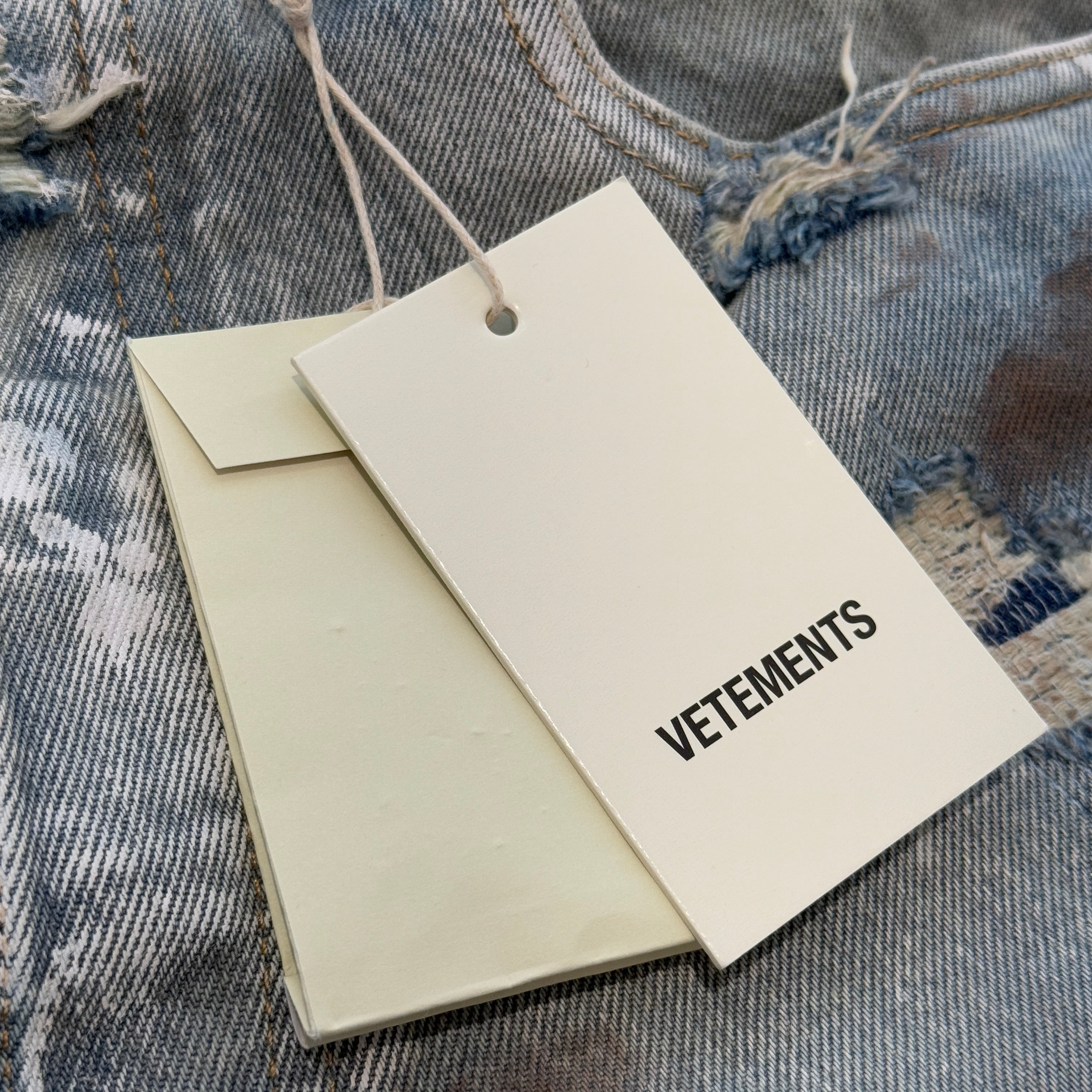 VETEMENTS 2024AW Distressed Trashed Big Shape Jeans UA65PA885N Size 31 ヴェトモン ディストレスト トラッシュド ビッグシェイプ ジーンズ サイズ31