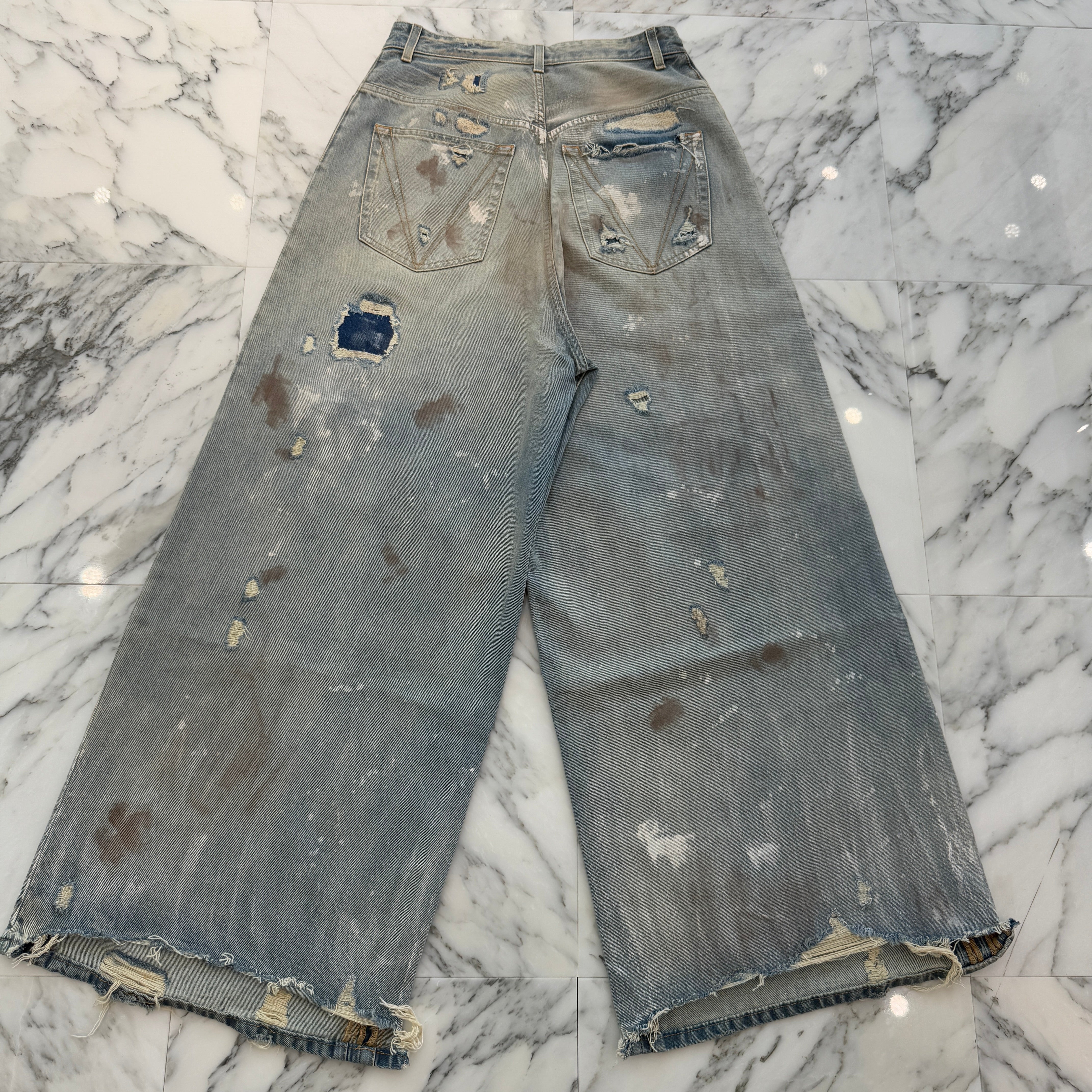 VETEMENTS 2024AW Distressed Trashed Big Shape Jeans UA65PA885N Size 30 ヴェトモン ディストレスト トラッシュド ビッグシェイプ ジーンズ サイズ30