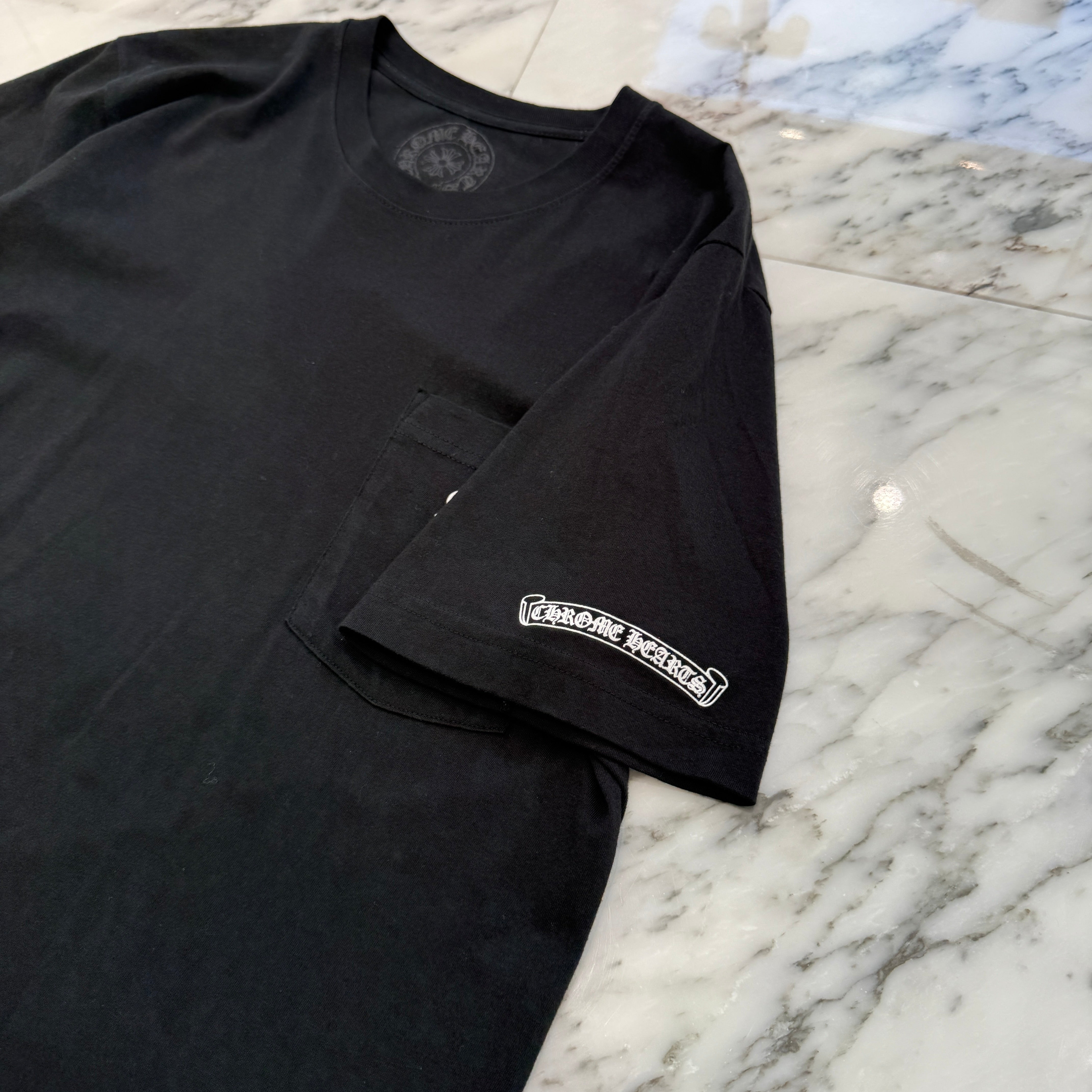 CHROME HEARTS Osaka Scroll Label Logo Tee Size M クロムハーツ 大阪限定 スクロールラベルロゴ Tシャツ サイズM