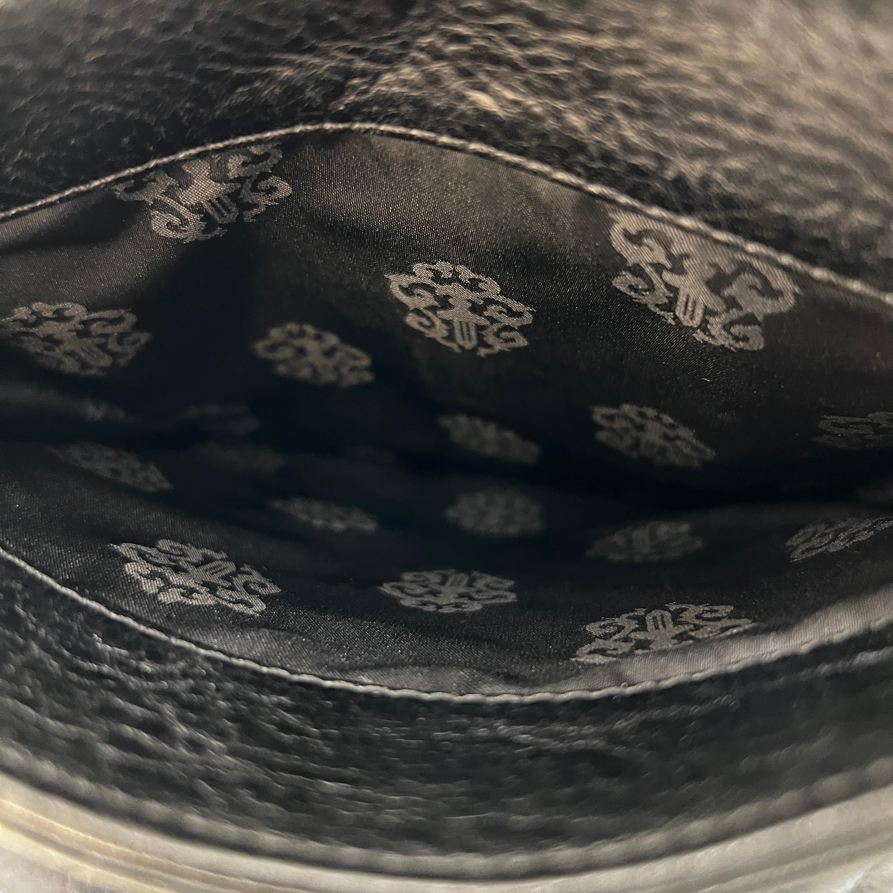 CHROME HEARTS CH Silver Cross Square Pocket Leather Shoulder Bag クロムハーツ CH シルバークロス スクエアポケット レザーショルダーバッグ