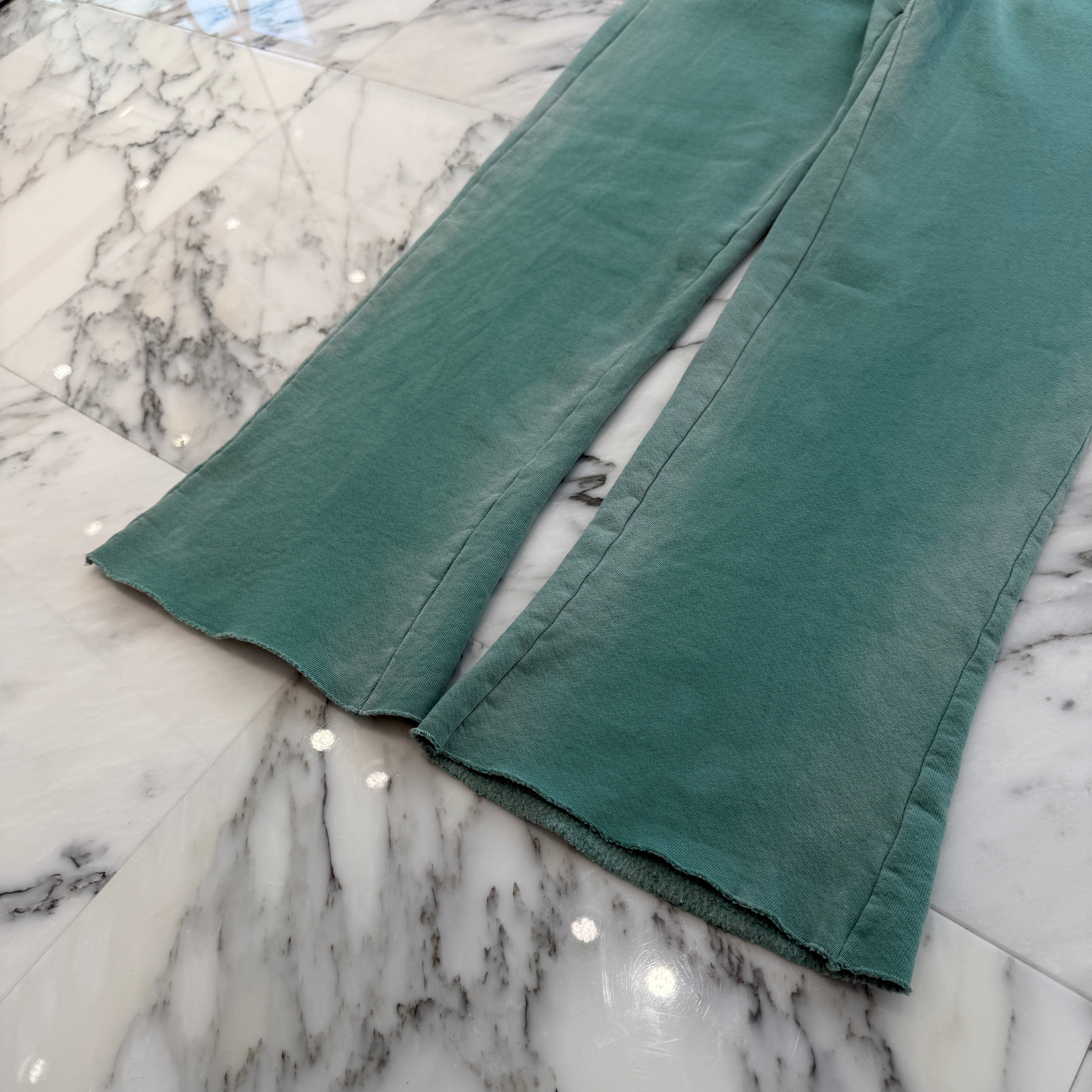 Thirteen Studios Faded Green Pullover Hoodie size M ＆ Faded Green Sweat Pants size S サーティーンスタジオ フェードグリーン プルオーバーフーディ サイズM＆フェードグリーンスウェットパンツ サイズS