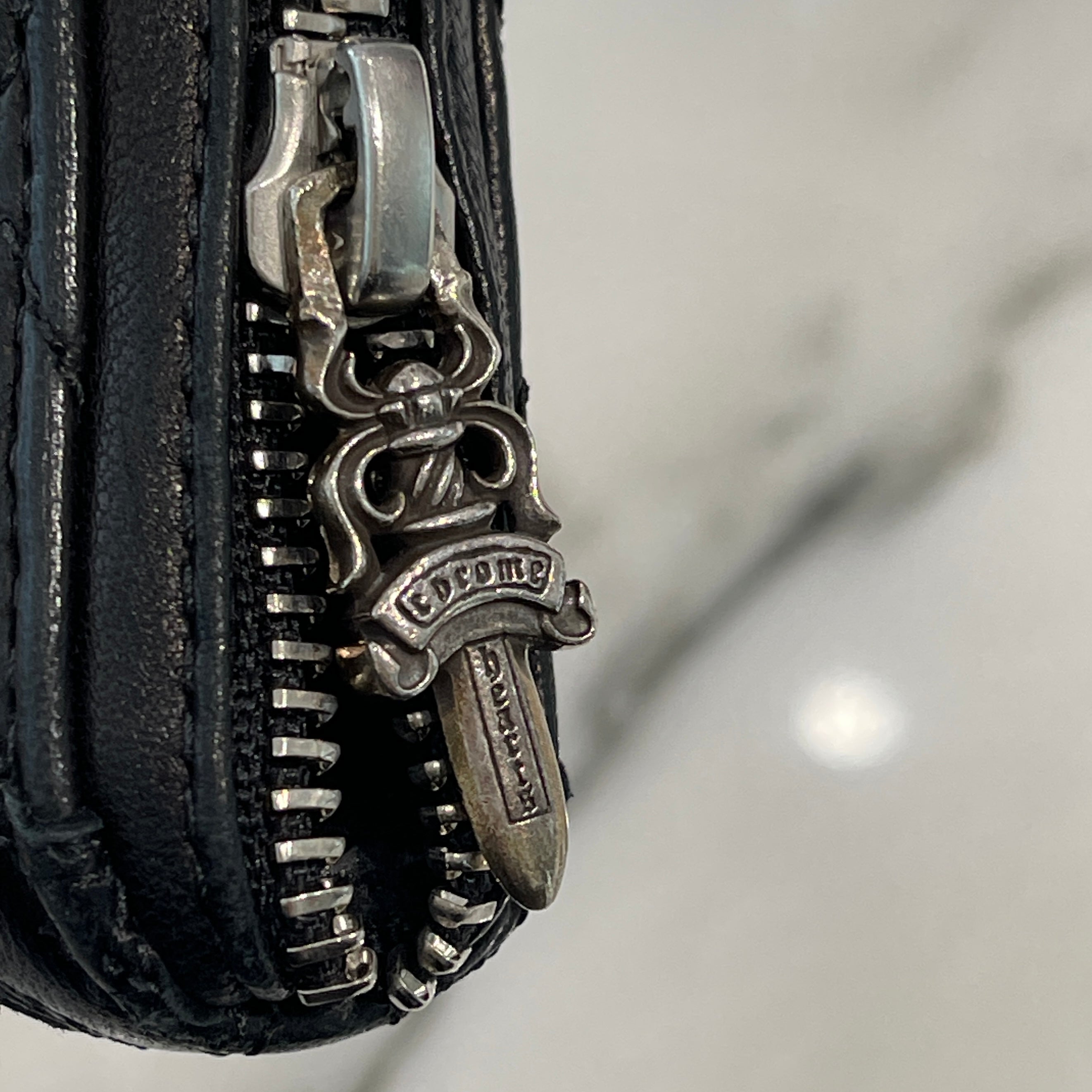 CHROME HEARTS Cemetery Cross Leather Patch Quilting Leather Wallet クロムハーツ セメタリークロス レザーパッチ キルティング風 レザーウォレット