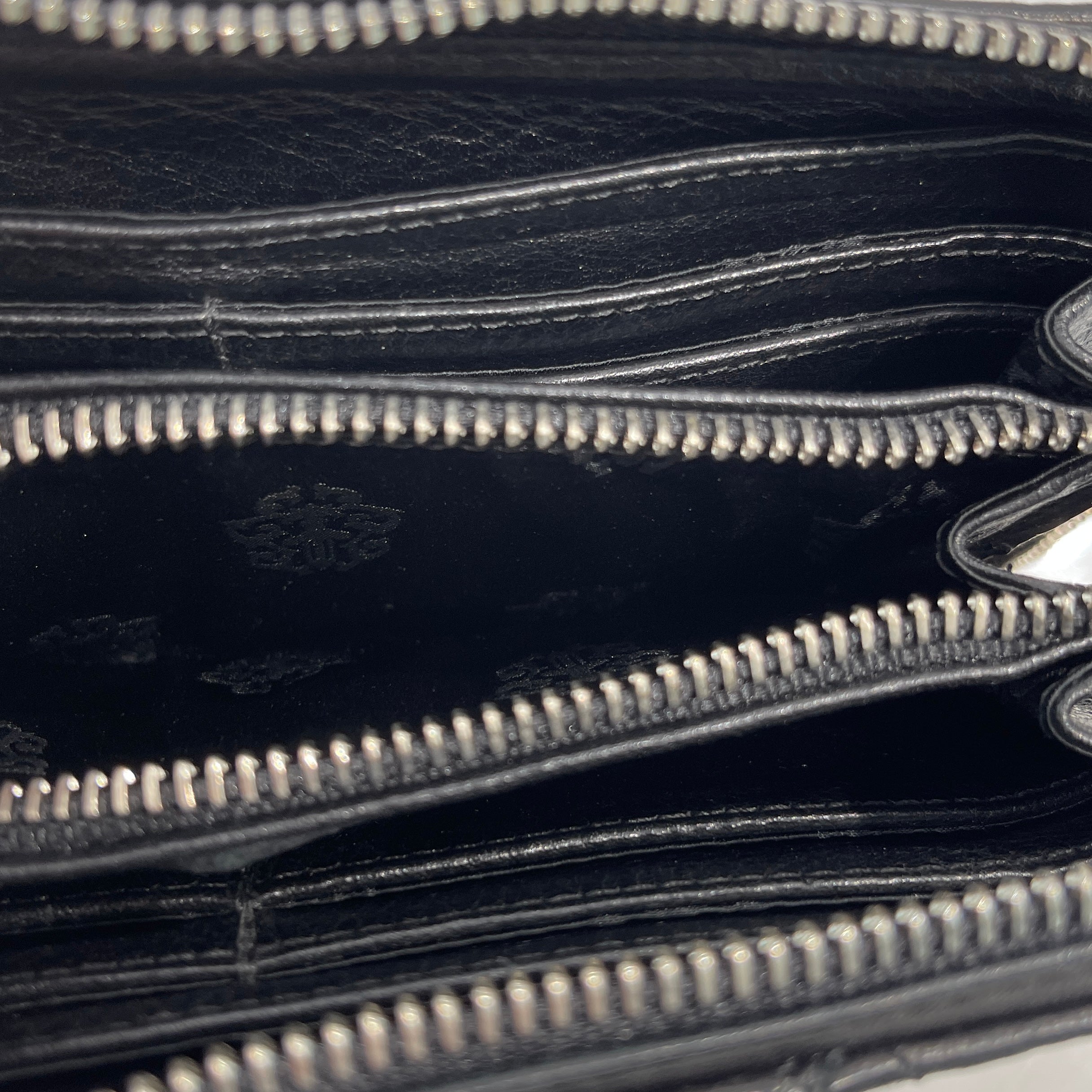 CHROME HEARTS Cemetery Cross Leather Patch Quilting Leather Wallet クロムハーツ セメタリークロス レザーパッチ キルティング風 レザーウォレット