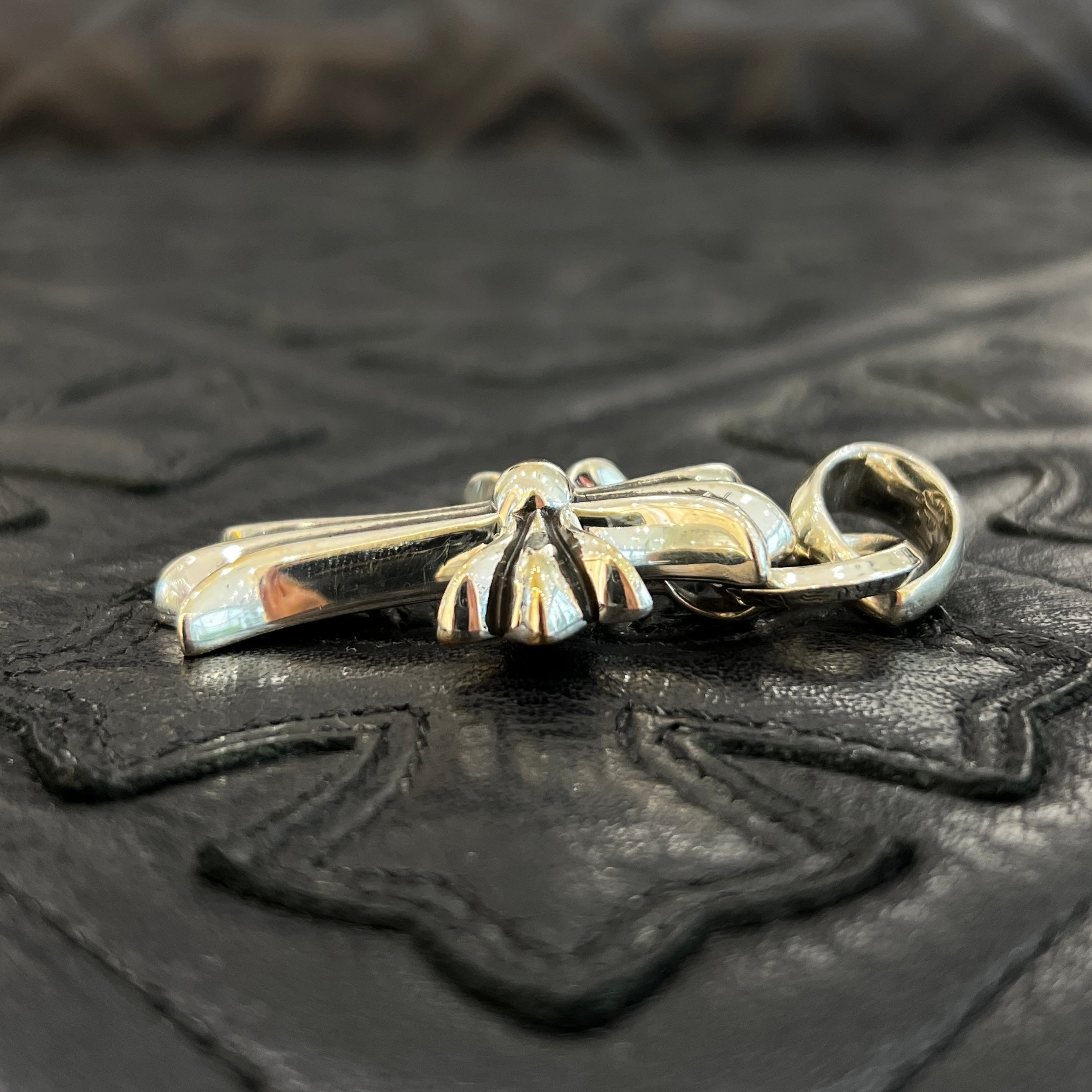 CHROME HEARTS Small CH Cross Pendant With Bail クロムハーツ スモール CHクロス ペンダント ウィズ ベイル シルバー925