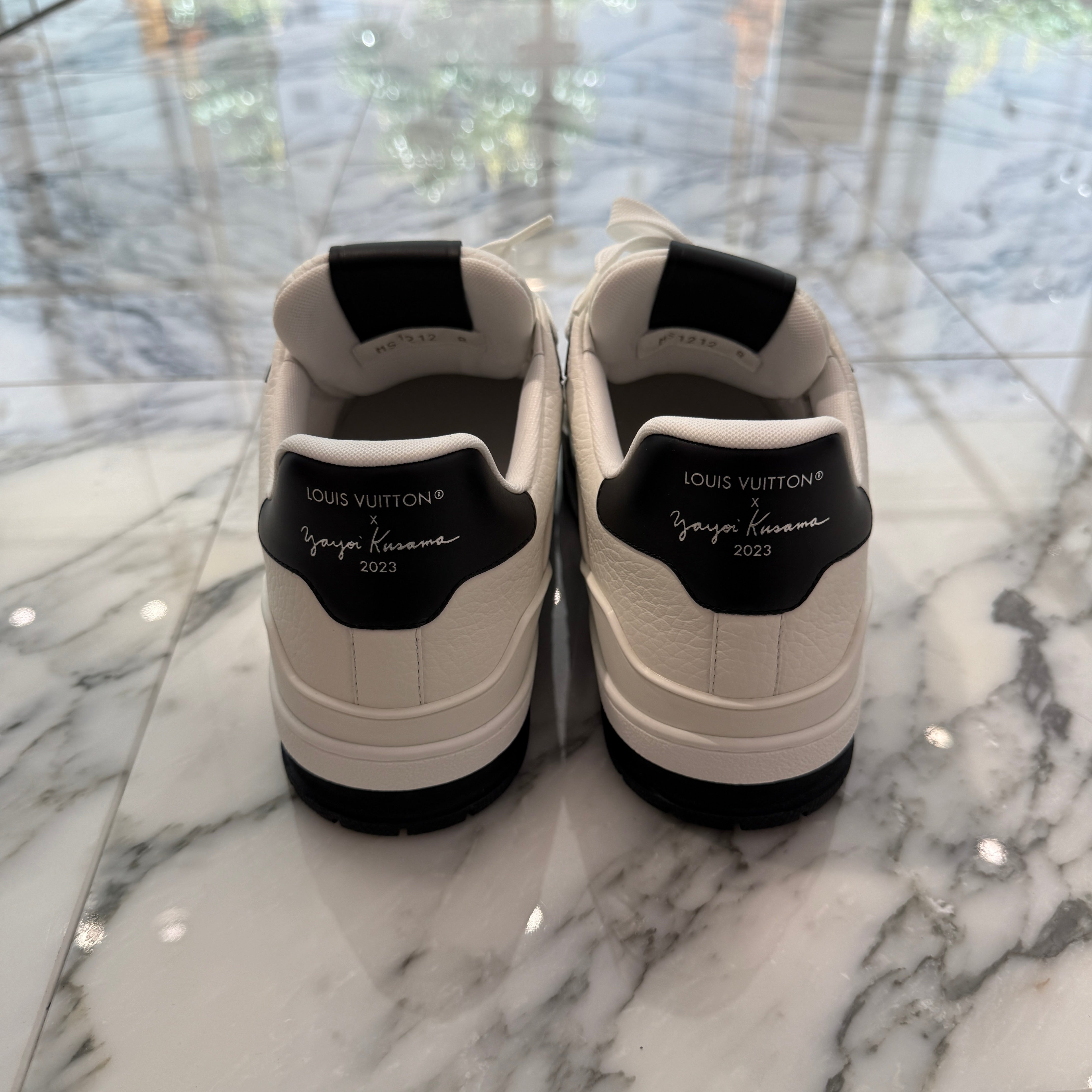 LOUIS VUITTON × YAYOI KUSAMA 2021SS LV Trainer Sneakers 1AB8JE Size 8 ルイヴィトン × 草間彌生 LV トレイナー スニーカー サイズ8