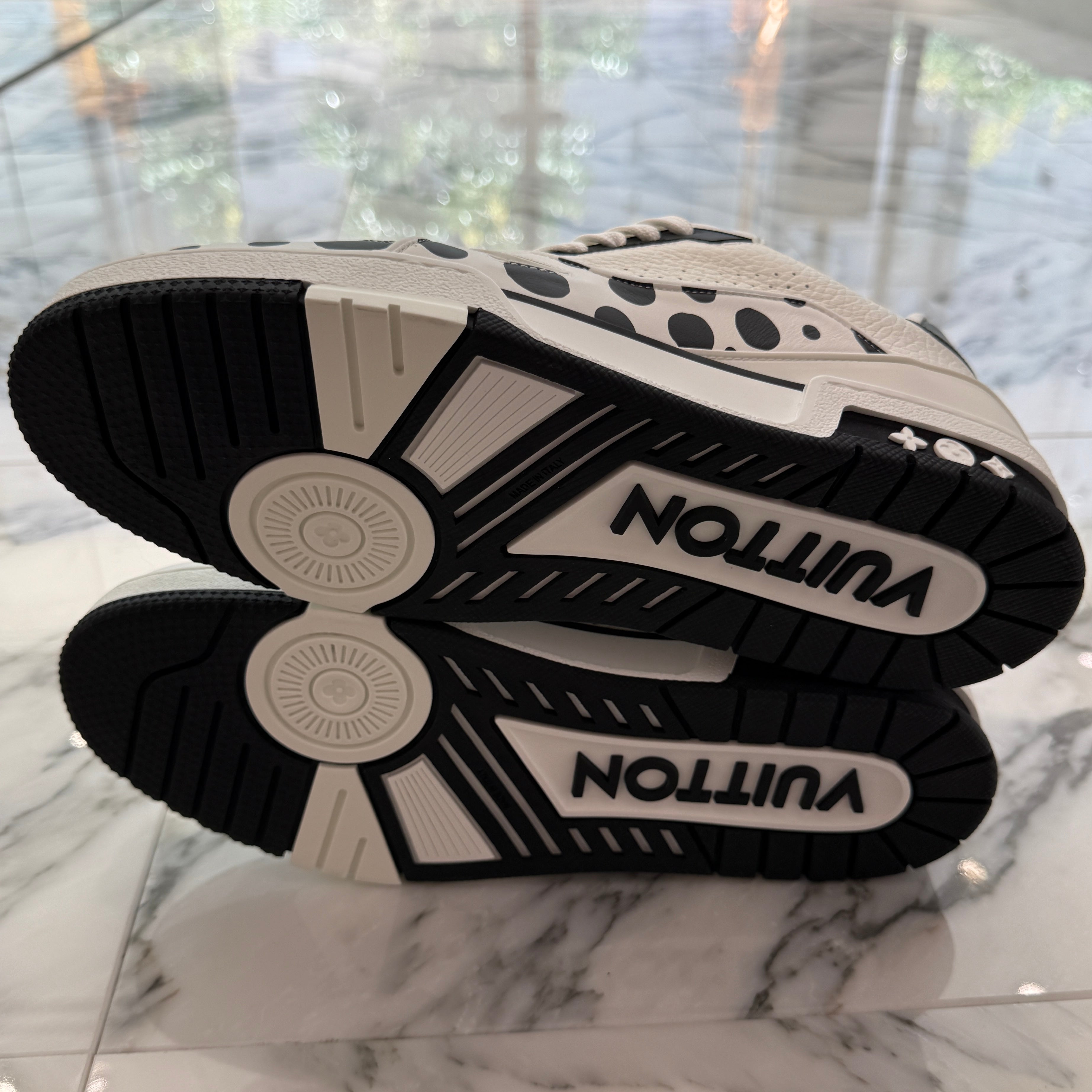 LOUIS VUITTON × YAYOI KUSAMA 2021SS LV Trainer Sneakers 1AB8JE Size 8 ルイヴィトン × 草間彌生 LV トレイナー スニーカー サイズ8