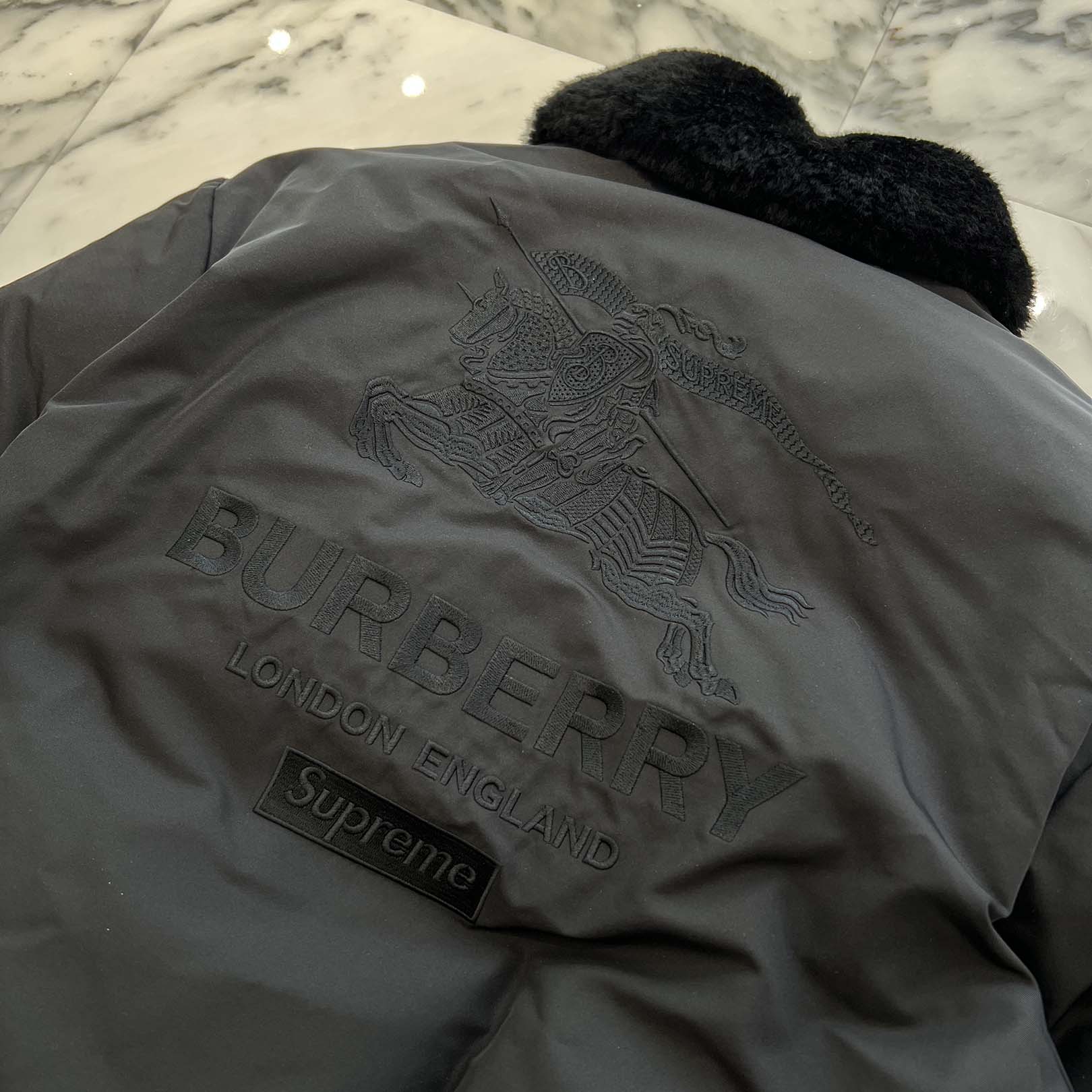 Supreme × BURBERRY 2022AW Shearling Collar Down Puffer Jacket Size M シュプリーム×バーバリー シアリング カラー ダウン パッファー ジャケット サイズM
