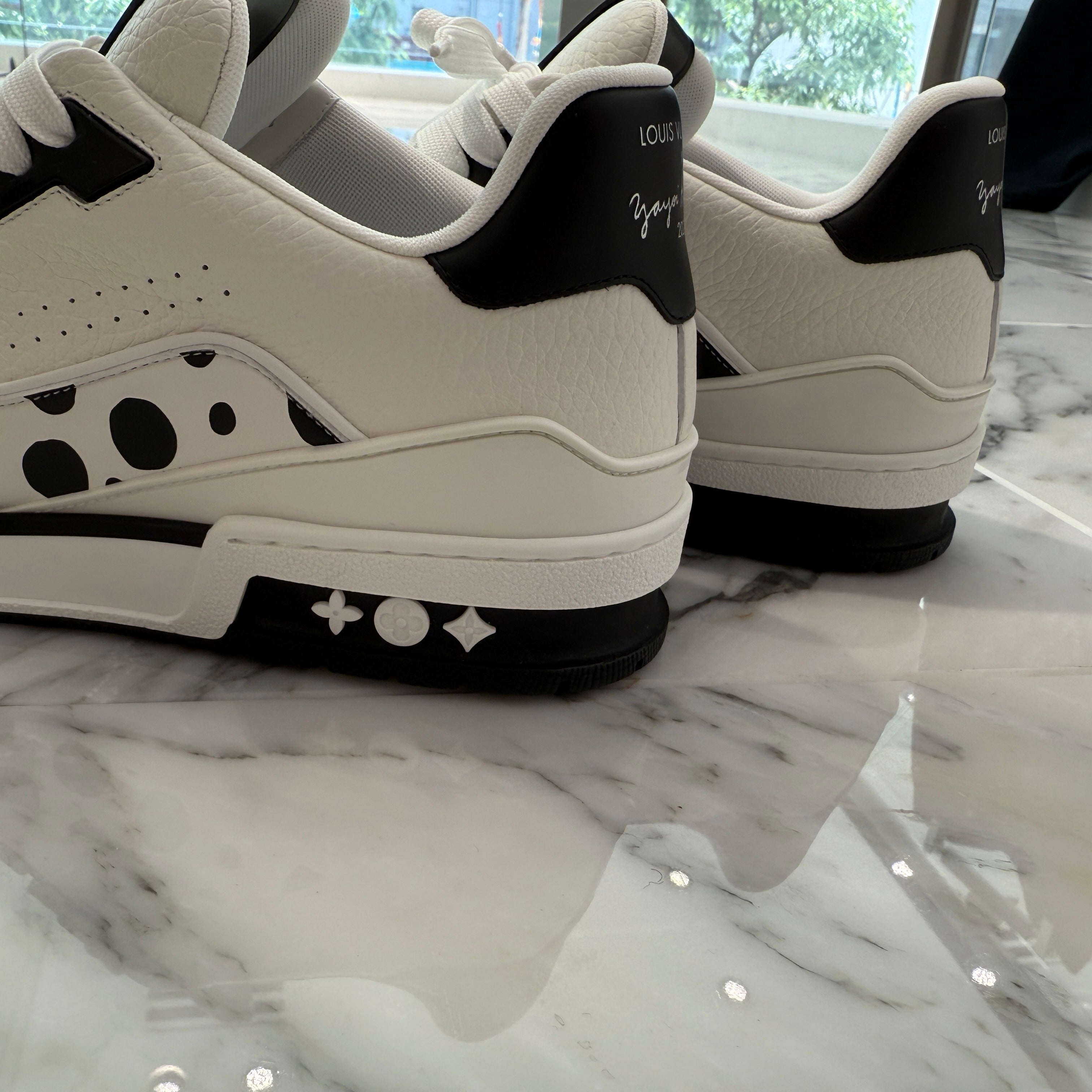 LOUIS VUITTON × YAYOI KUSAMA 2021SS LV Trainer Sneakers 1AB8JE Size 8 ルイヴィトン × 草間彌生 LV トレイナー スニーカー サイズ8